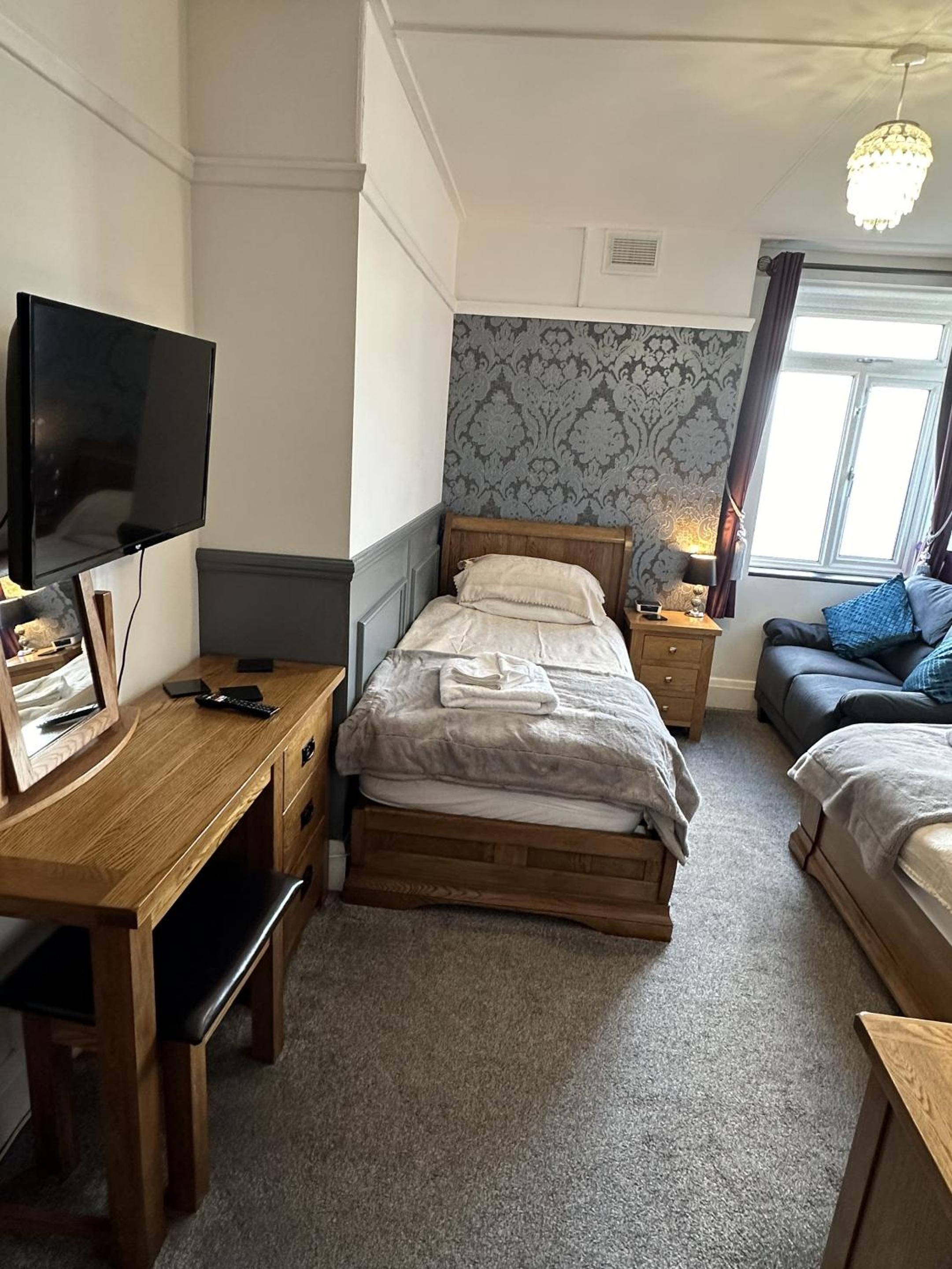 Deluxe Quadruple Room - Photo 58