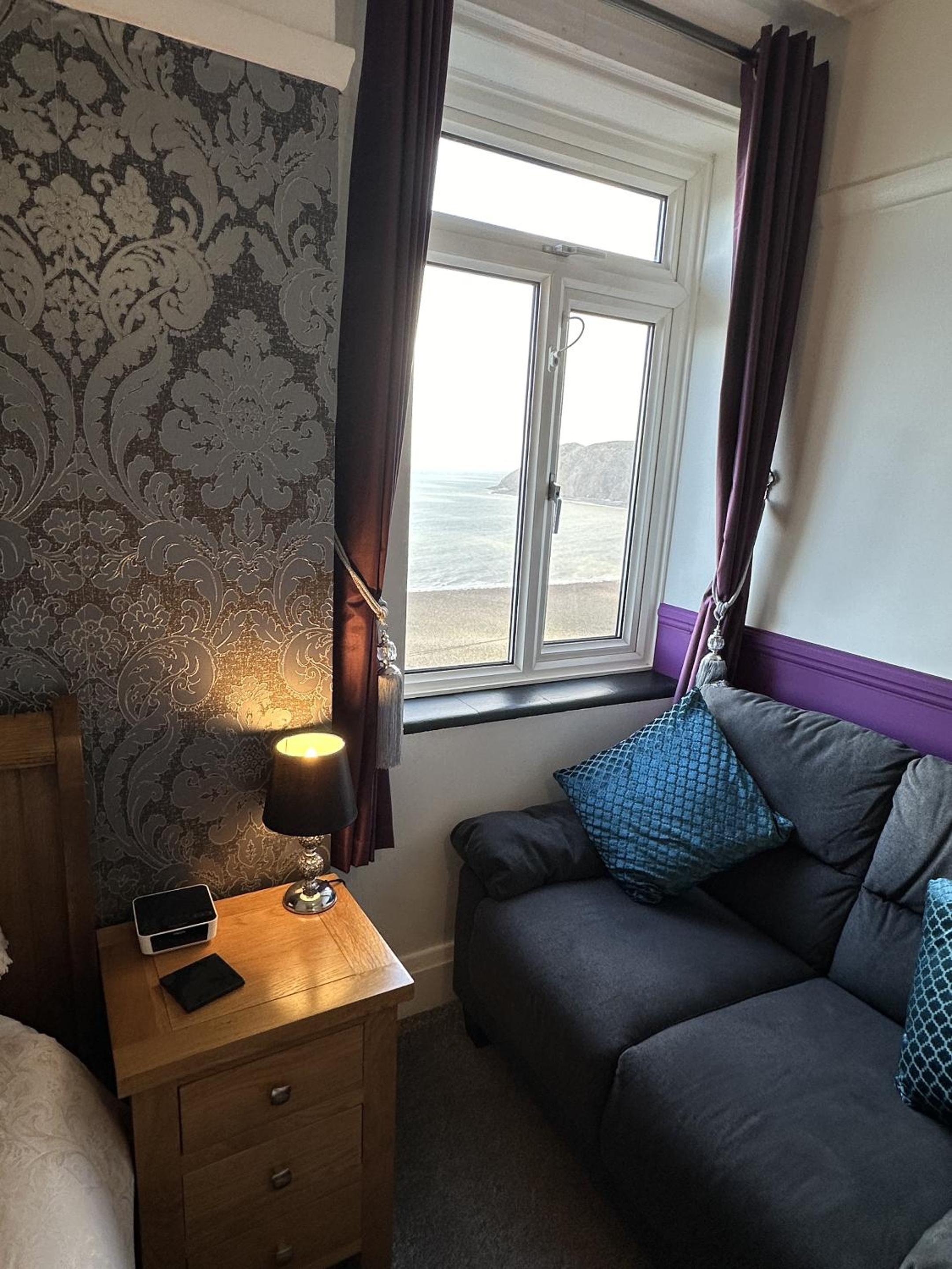 Deluxe Quadruple Room - Photo 12