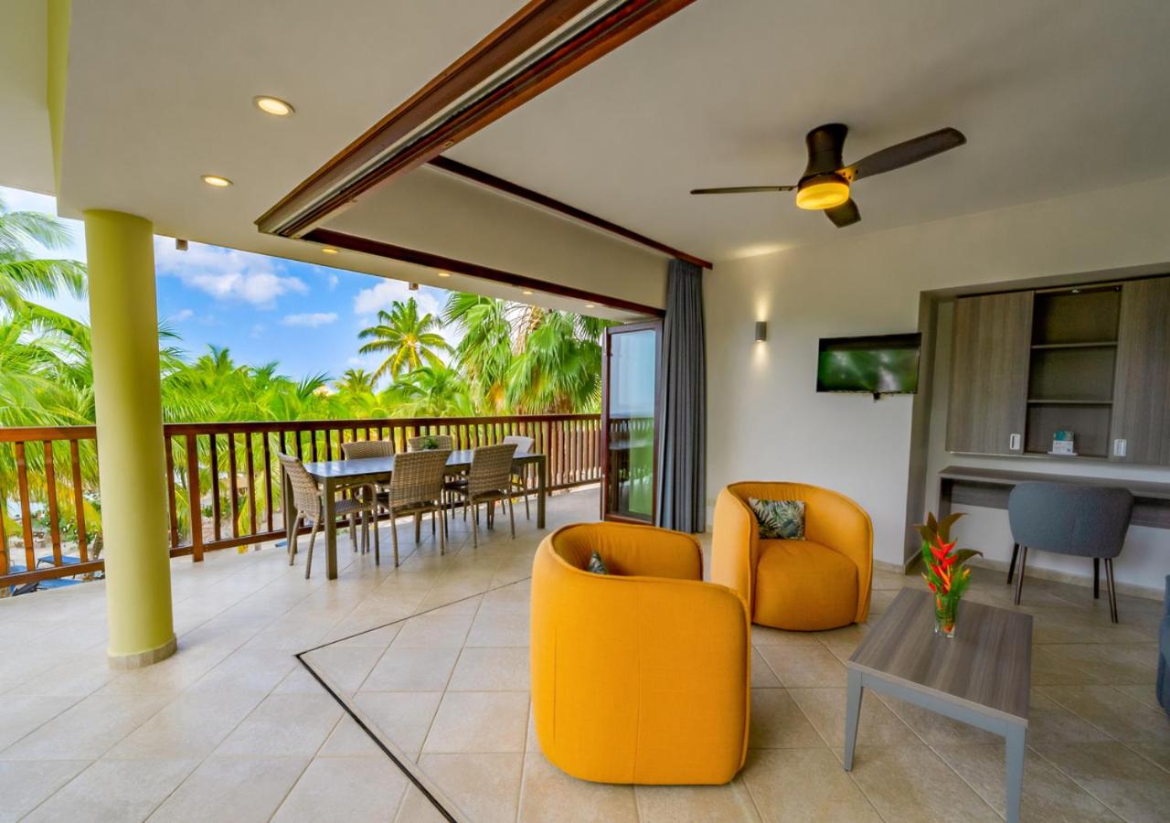 Balcony & Terrace