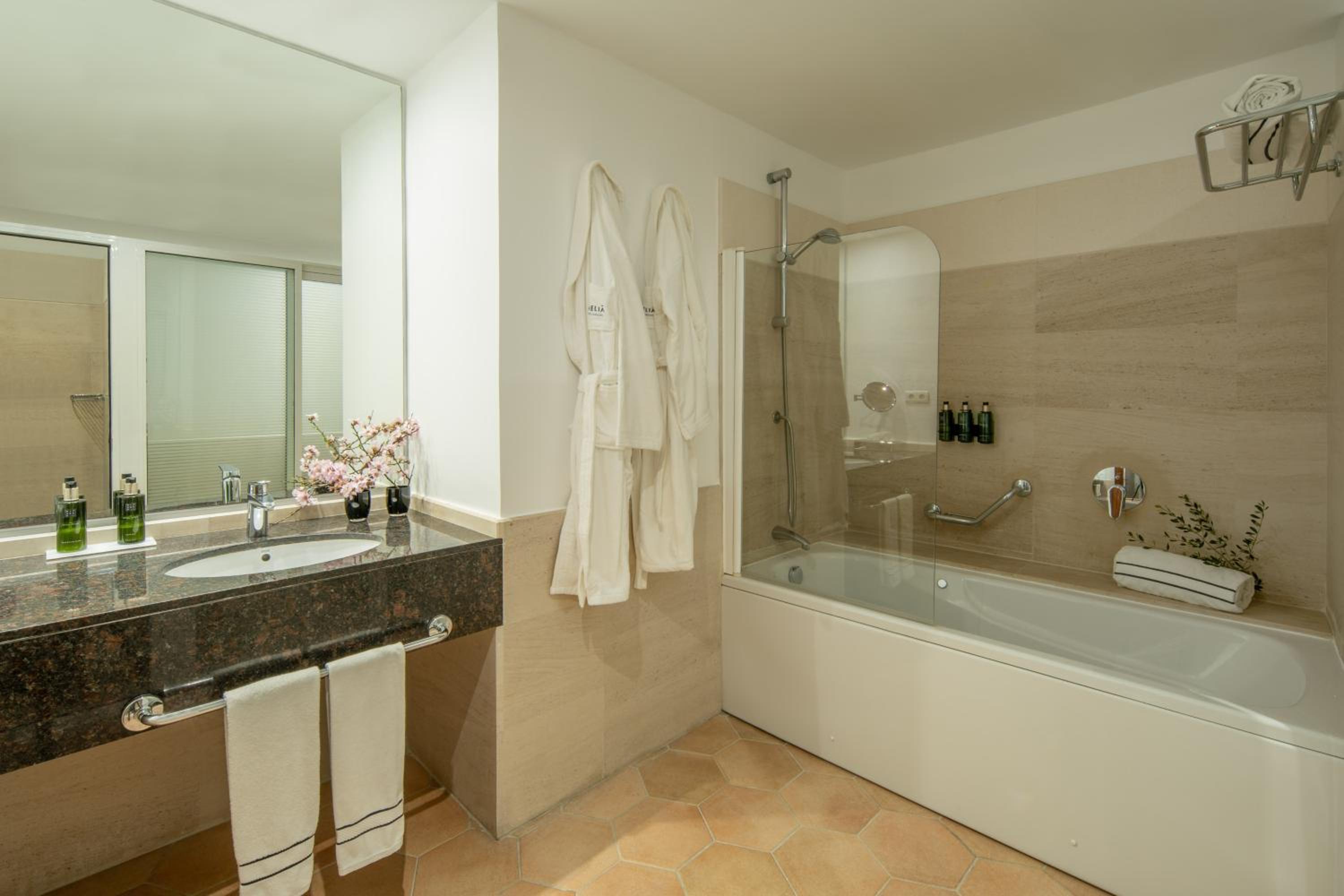 Junior Suite - Photo 5