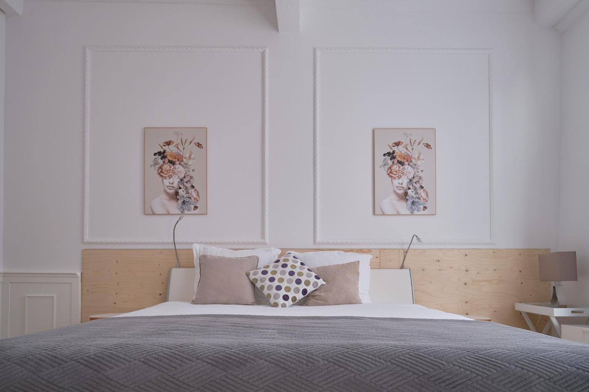 Double Room with Private Bathroom - Photo 2
