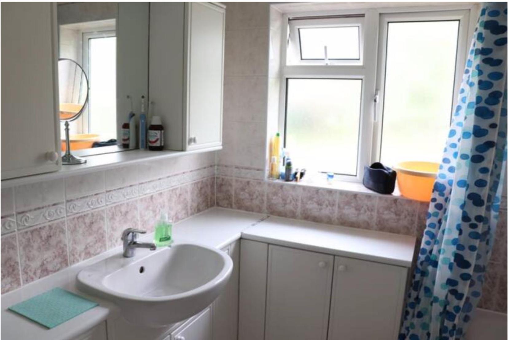 Double Room With Shared Bathroom