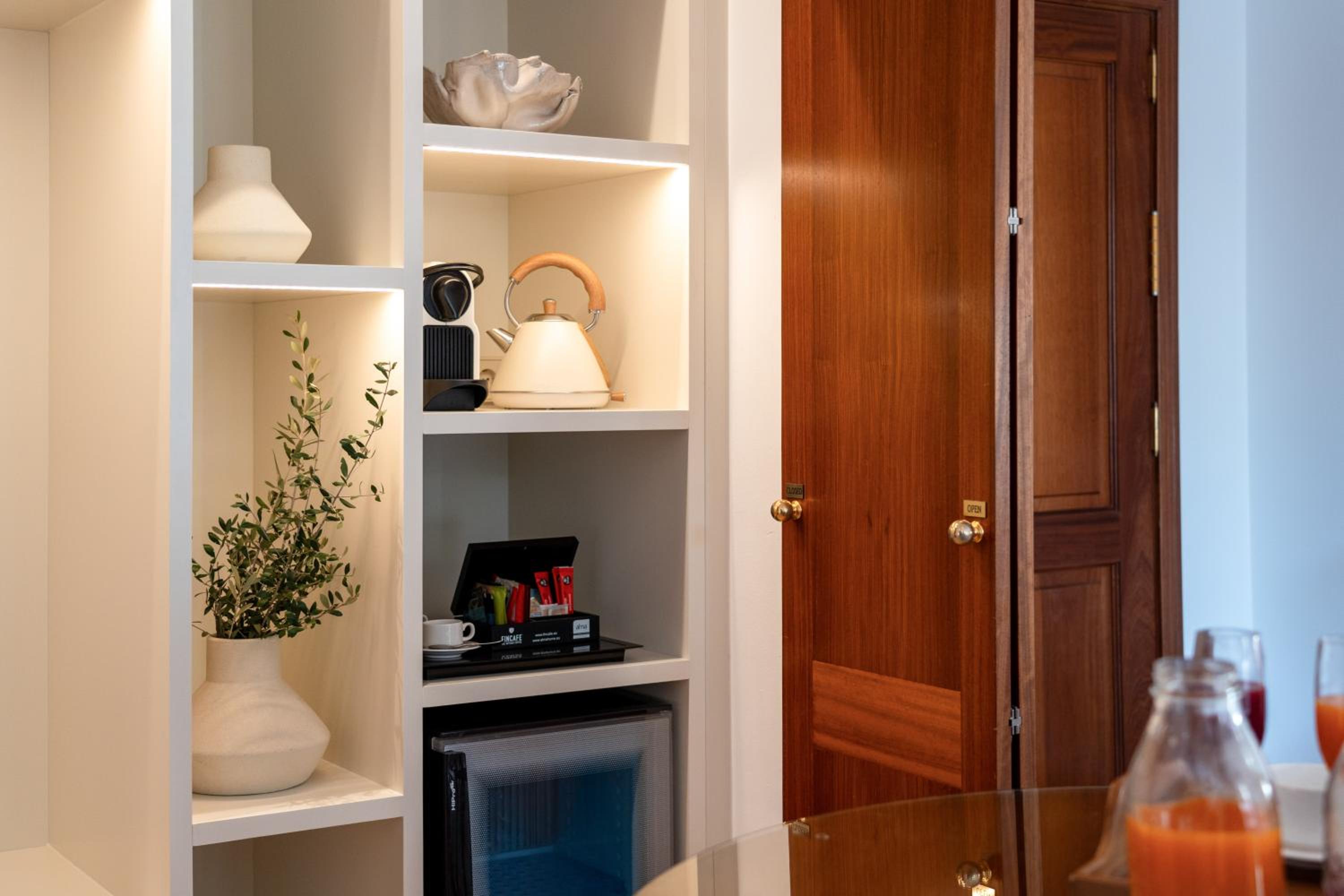 Grand Suite (2 Adults + 2 Children) photo 2