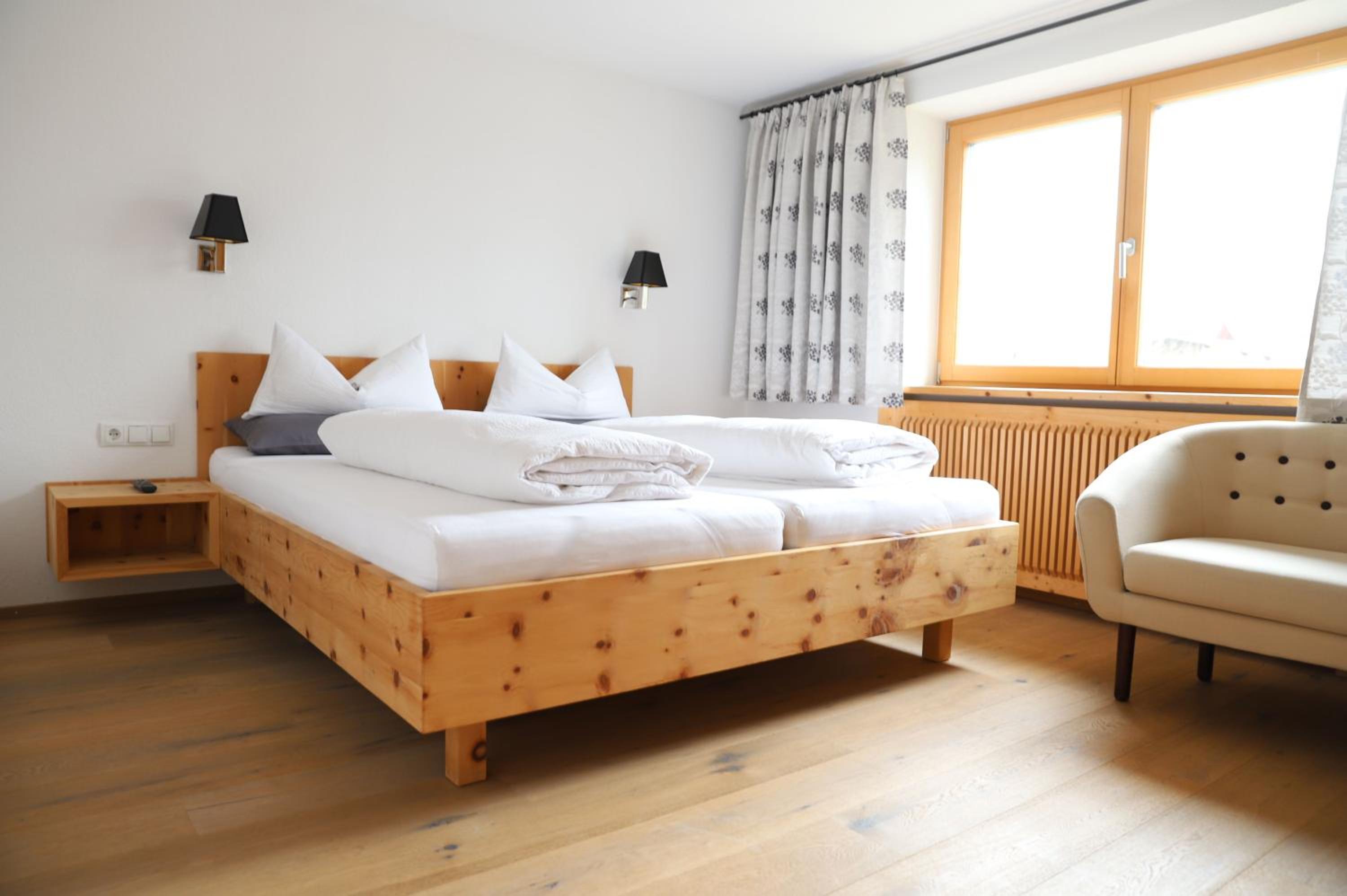 Two-Bedroom Apartment with Balcony and Terrace photo 1