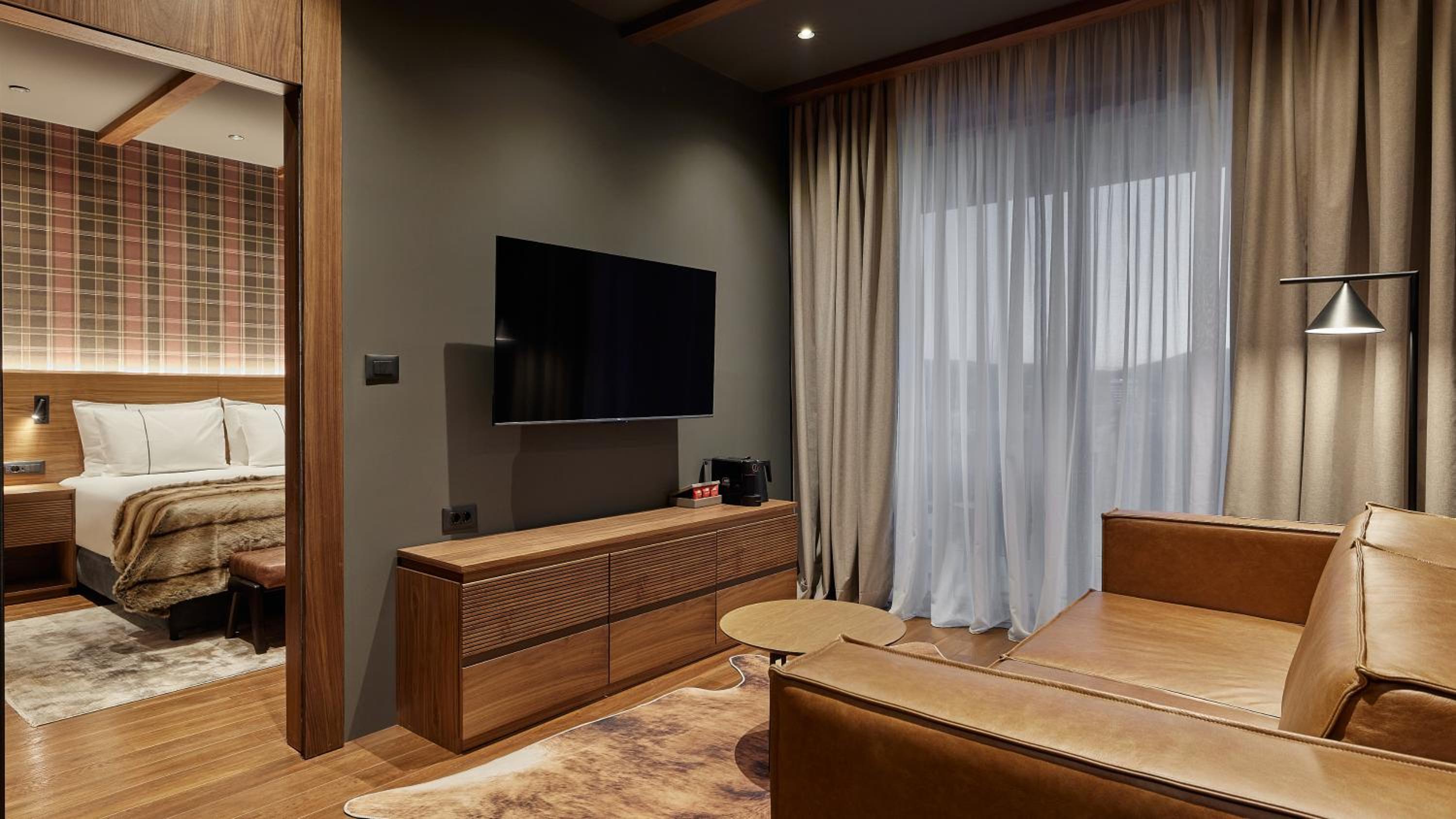Two Bedroom Executive Suite Large Terrace - Photo 1
