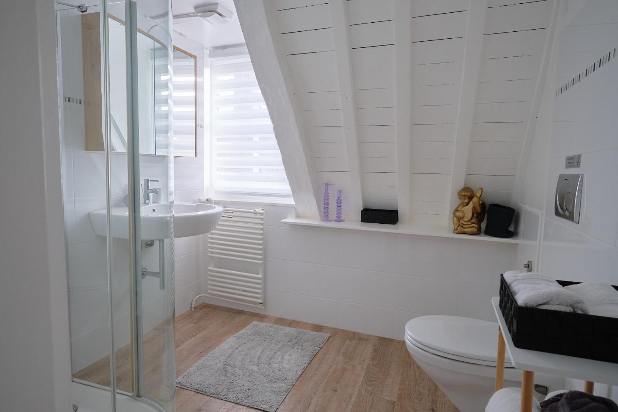 Superior Quadruple Room - Photo 16