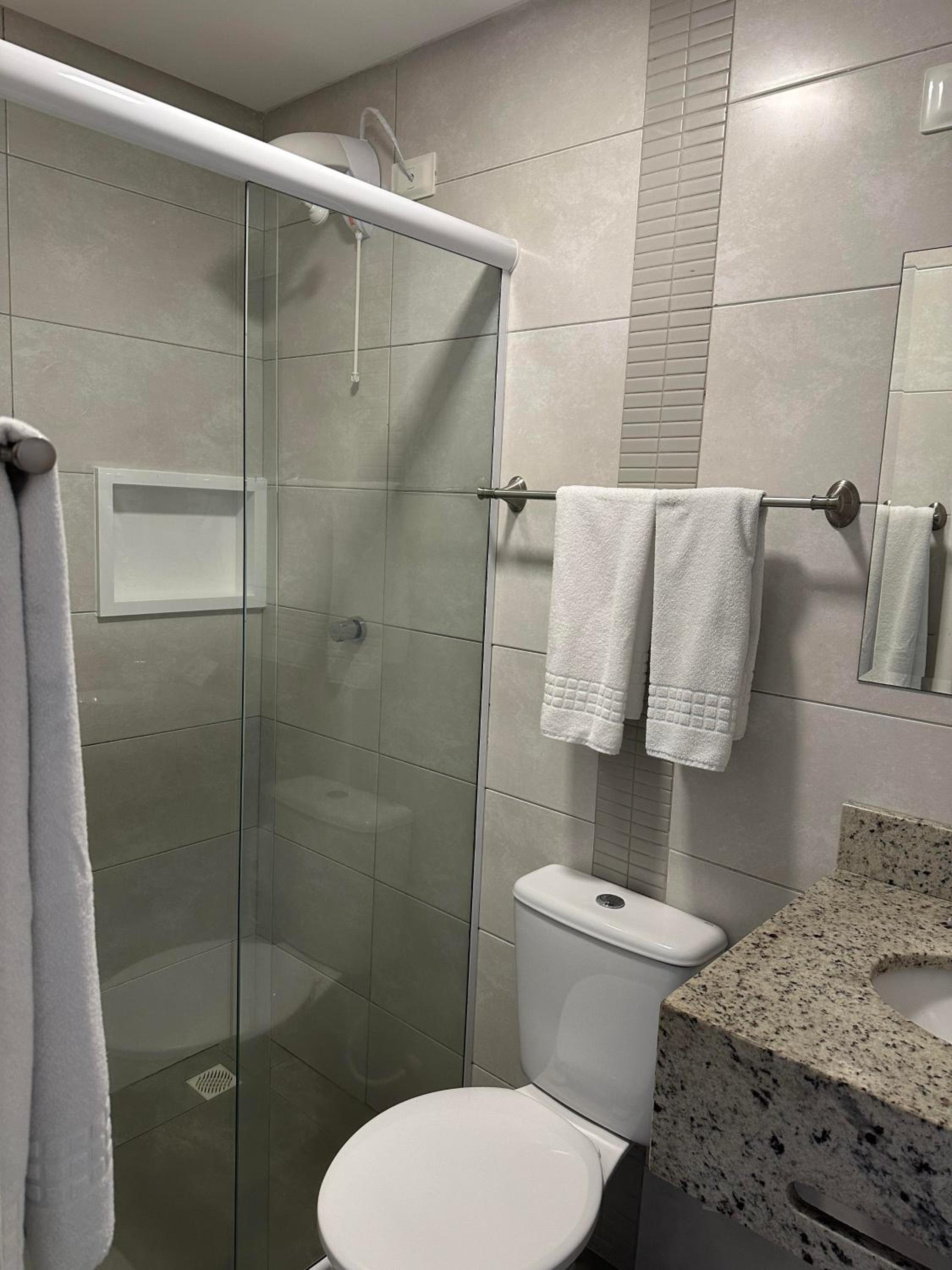 Standard Triple Room with 1 Double Bed and 1 Single Bed, photo 6