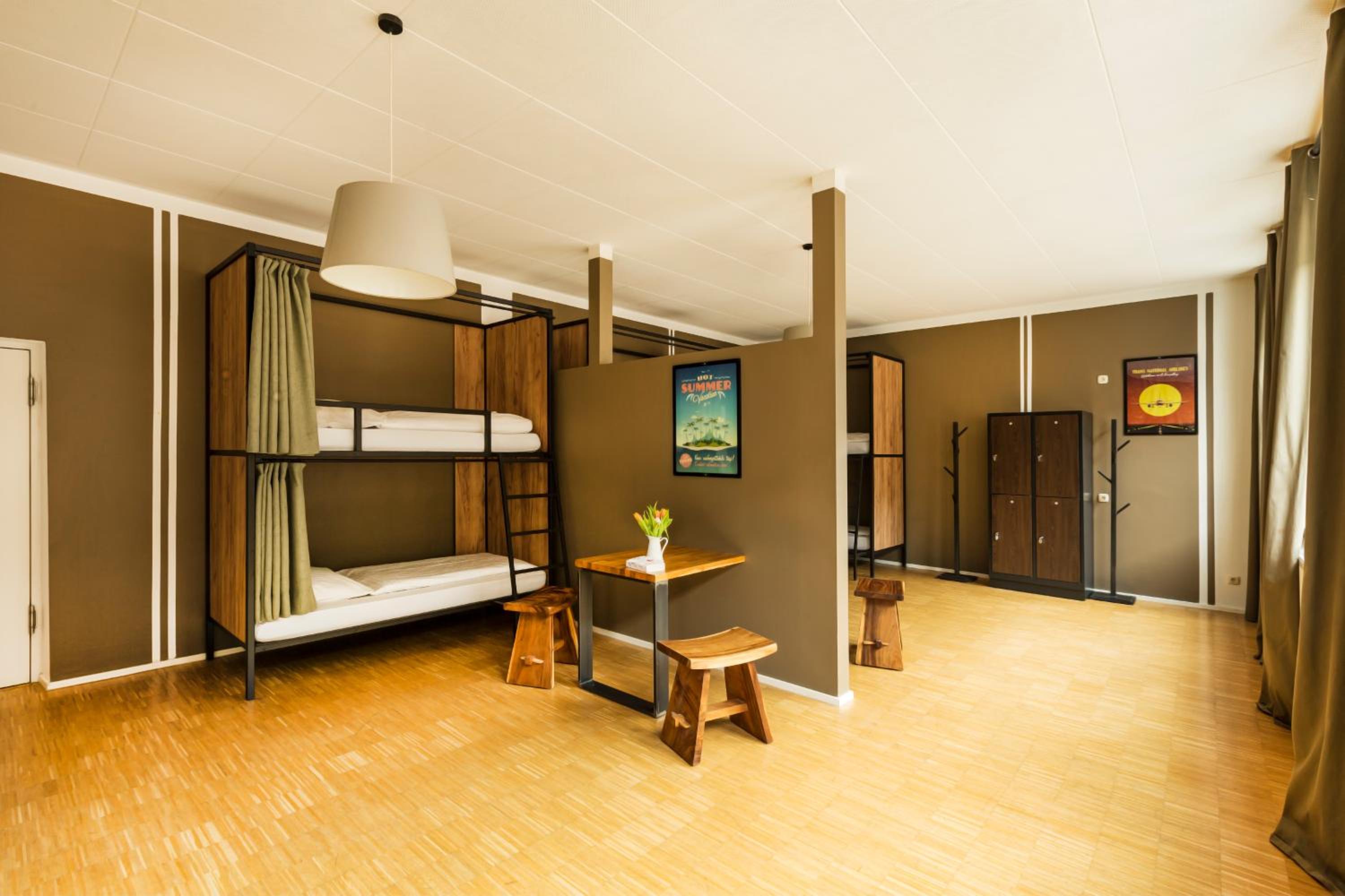 Single Bed in 8-Bed Dormitory Room photo 1