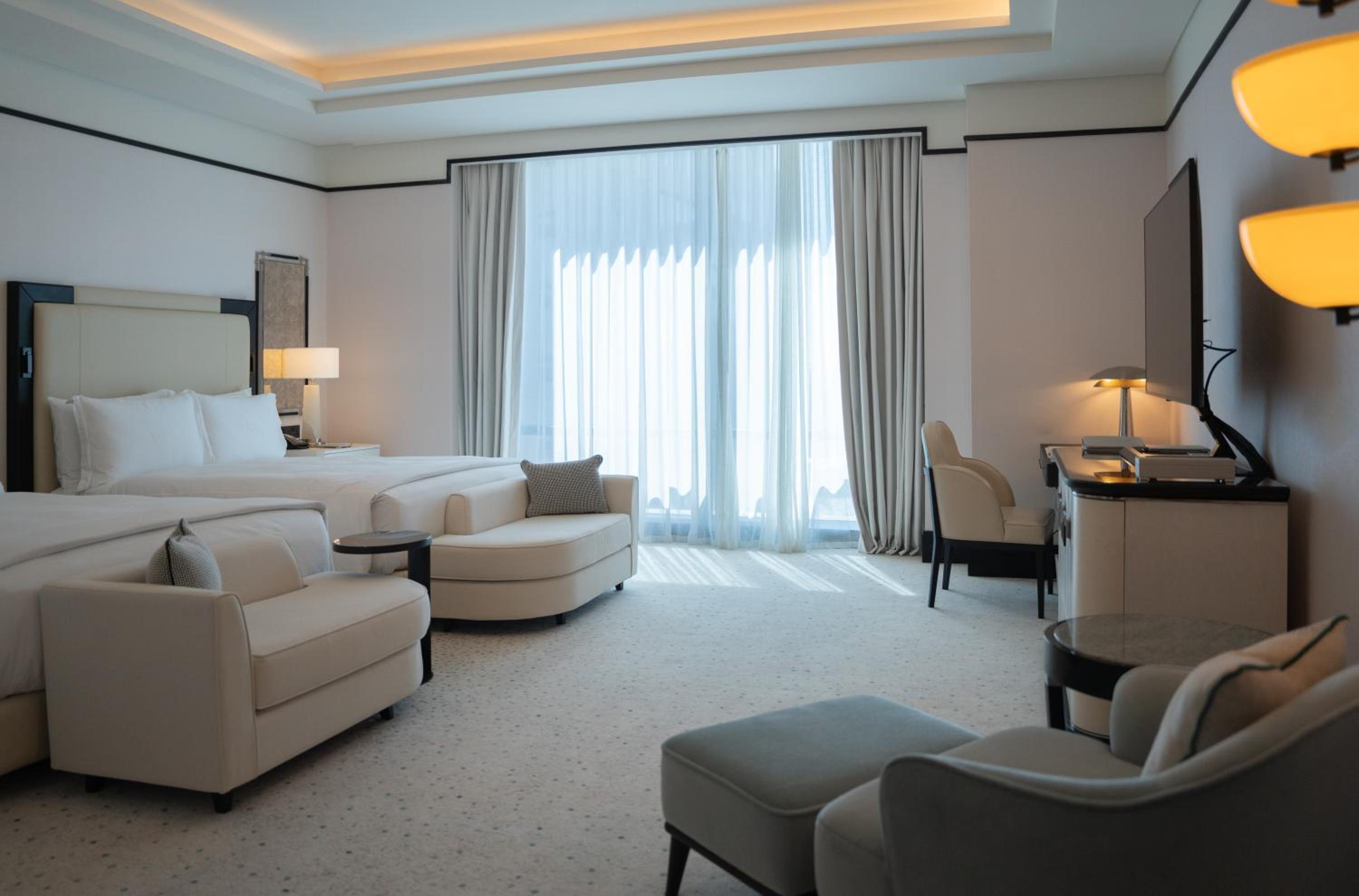 Premier Queen Room with Two Queen Beds - Photo 3