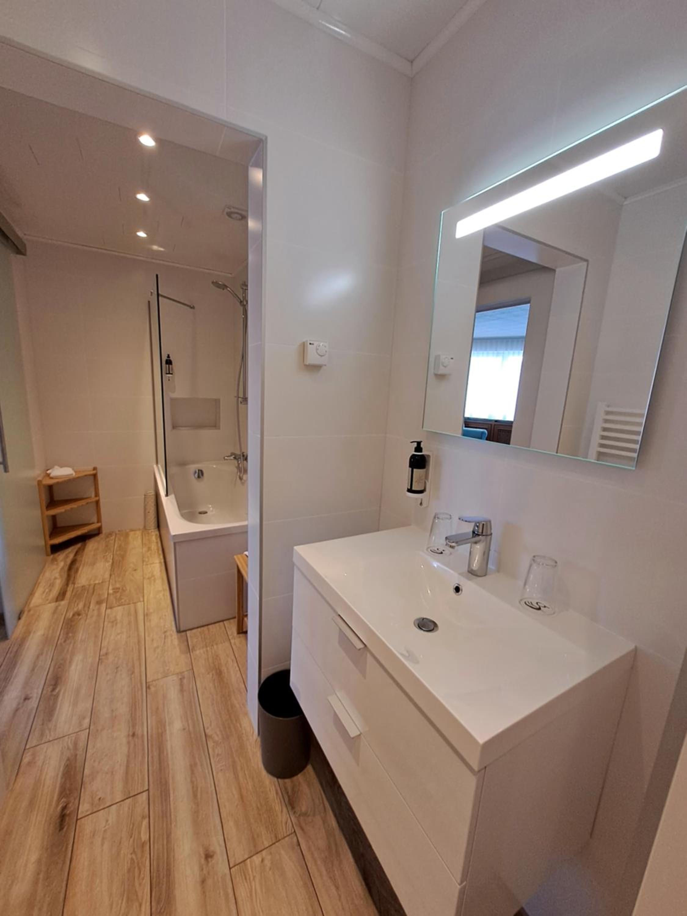 Superior Double Room - Photo 3