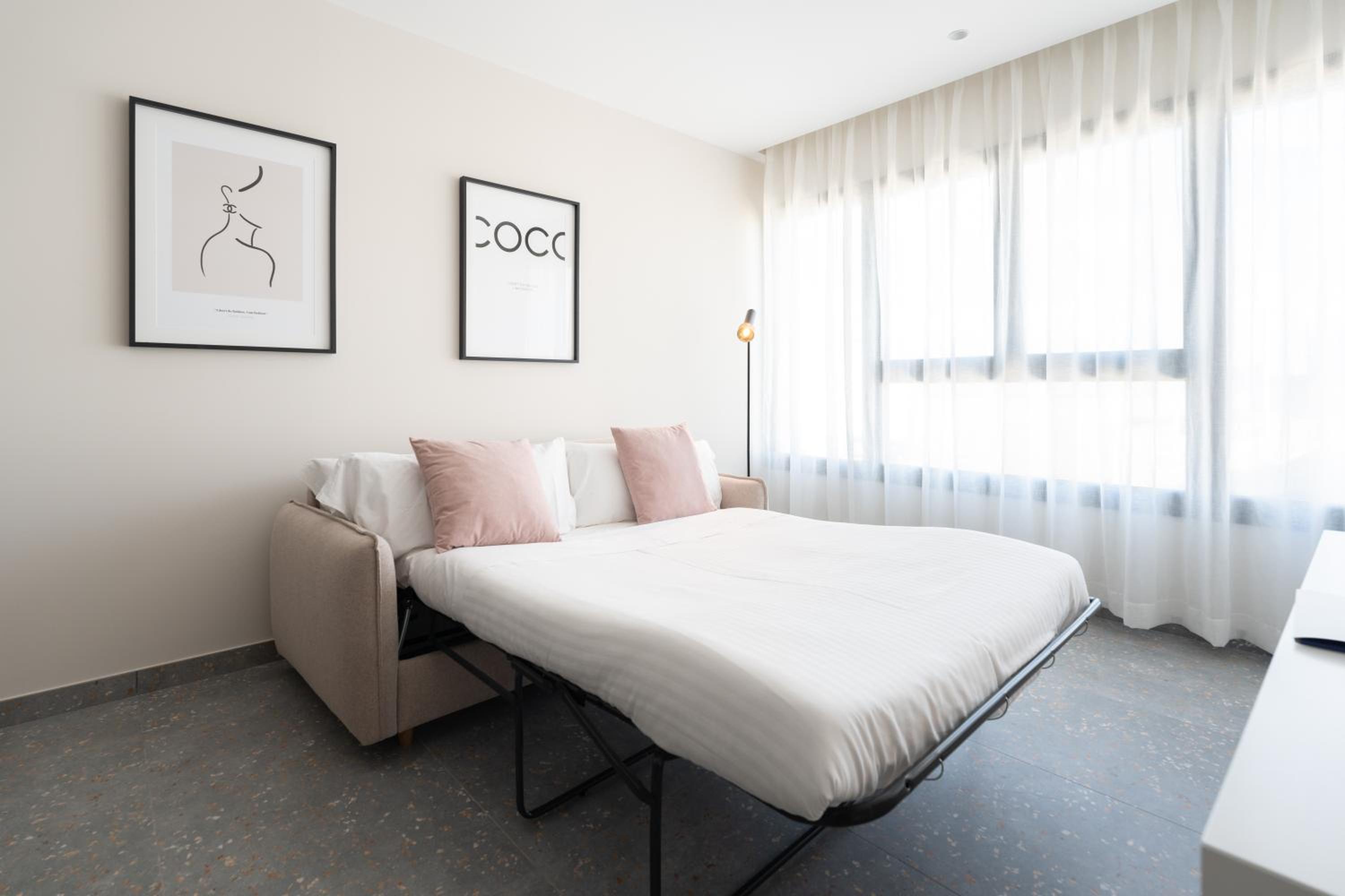 Two-Bedroom Apartment - Photo 9