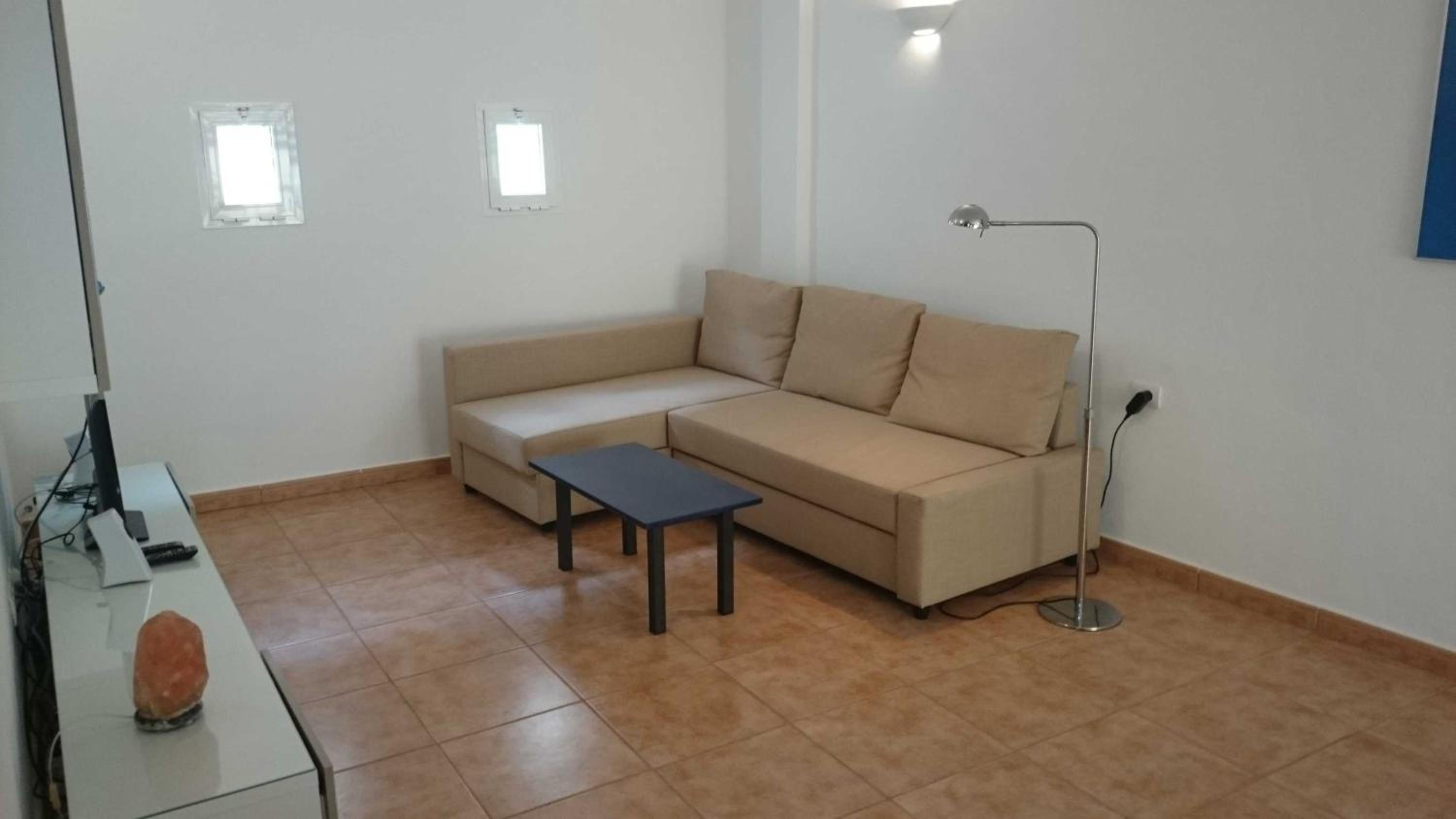 Apartment With Shower photo 2