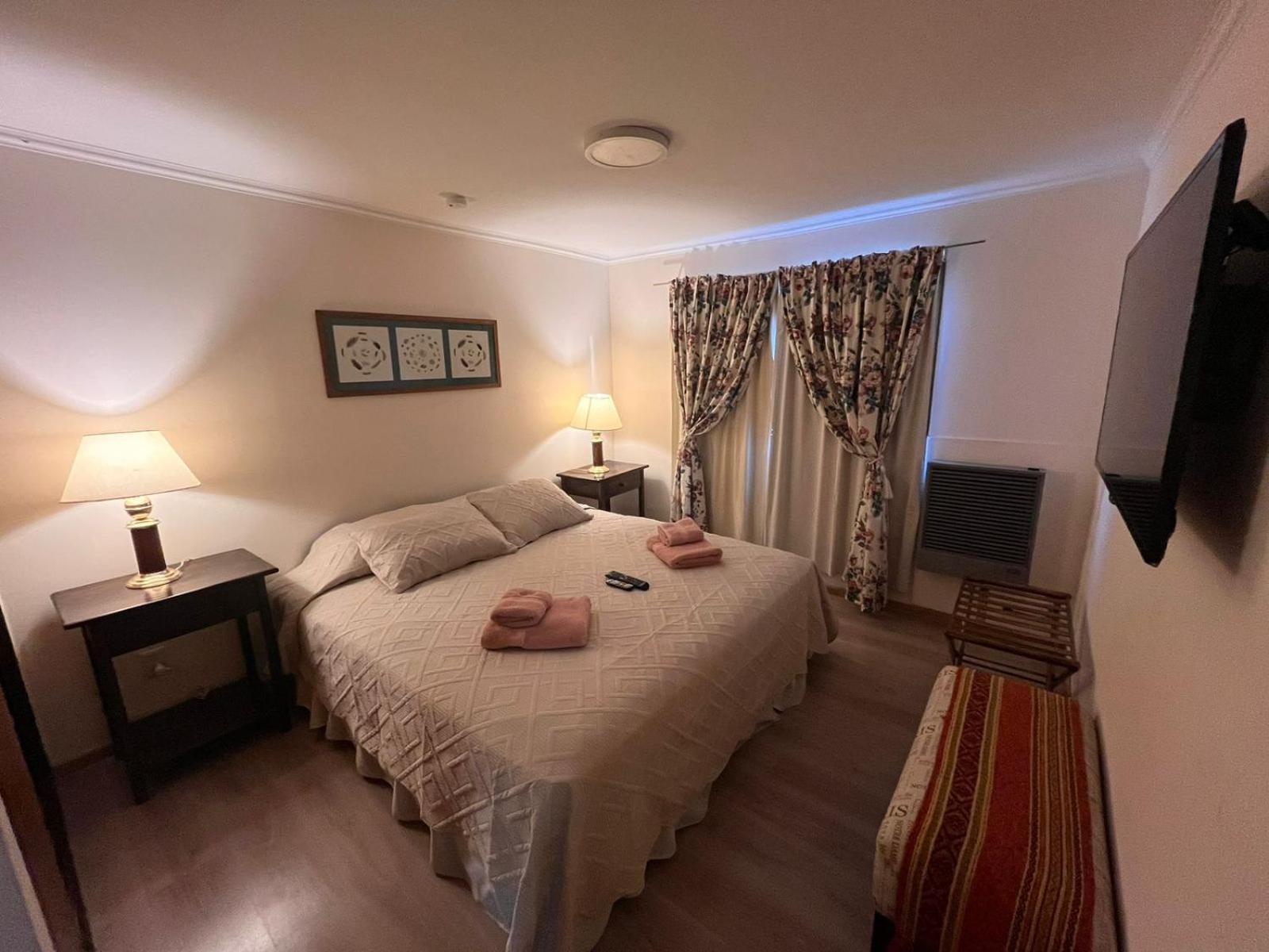 Two-Bedroom House photo 2