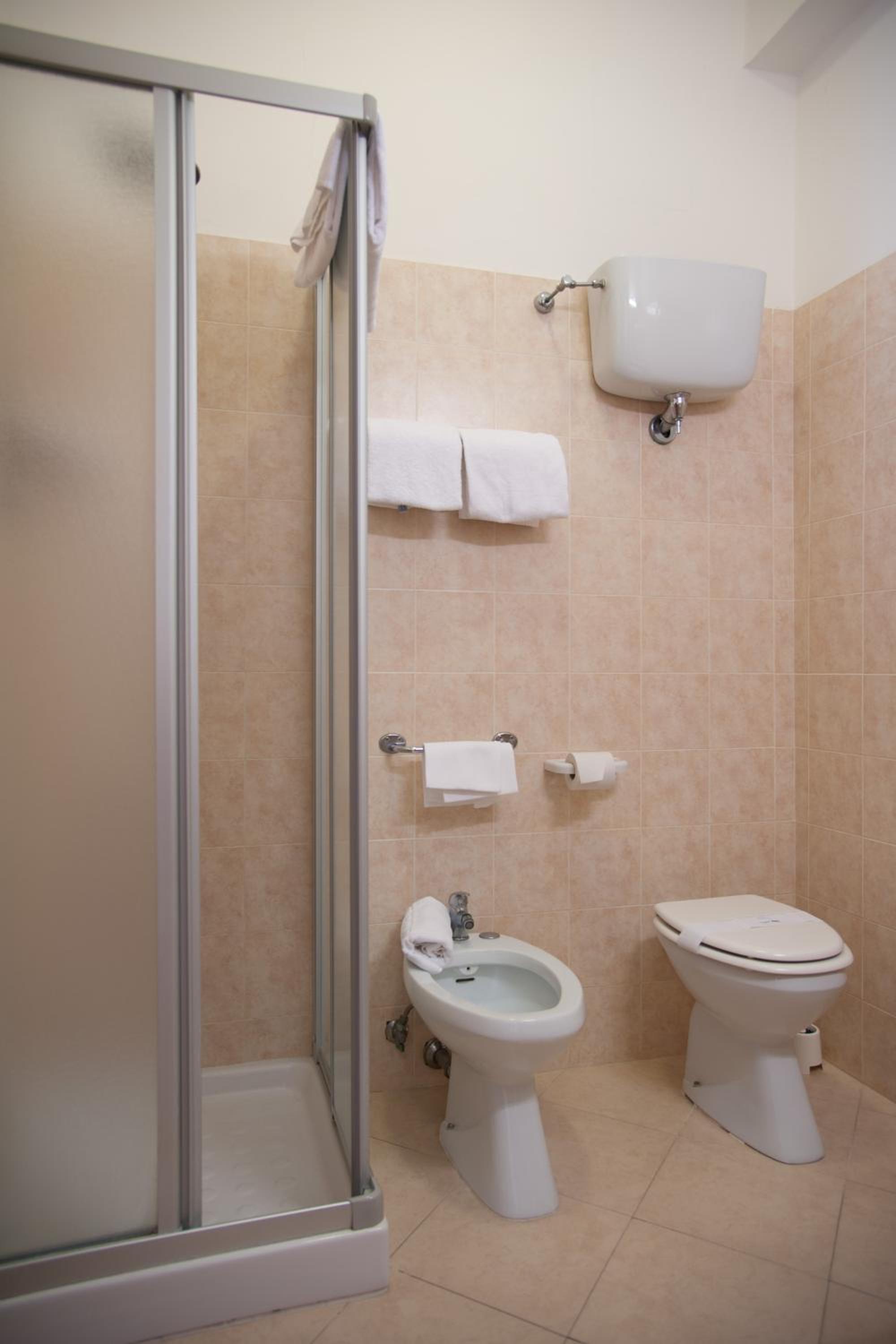 Standard Double or Twin Room with Balcony photo 3