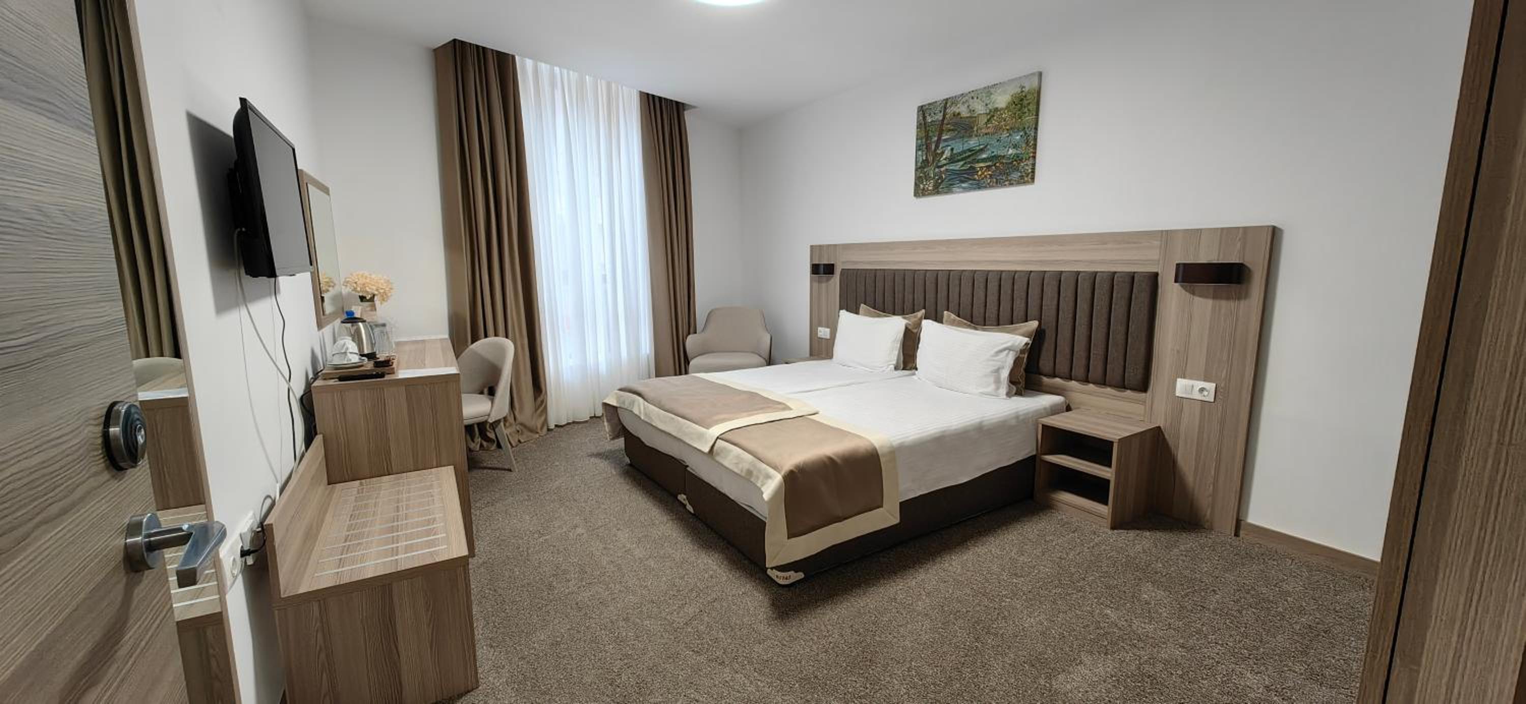 Deluxe Double Room photo 2
