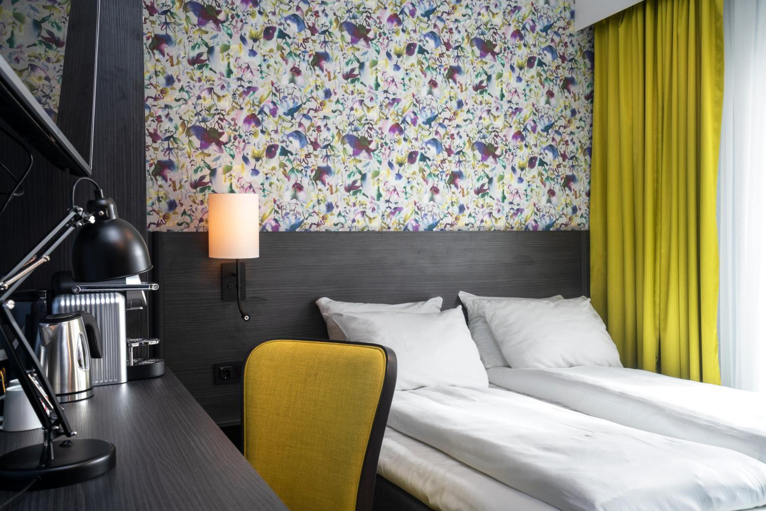 Standard Queen Room - Photo 1