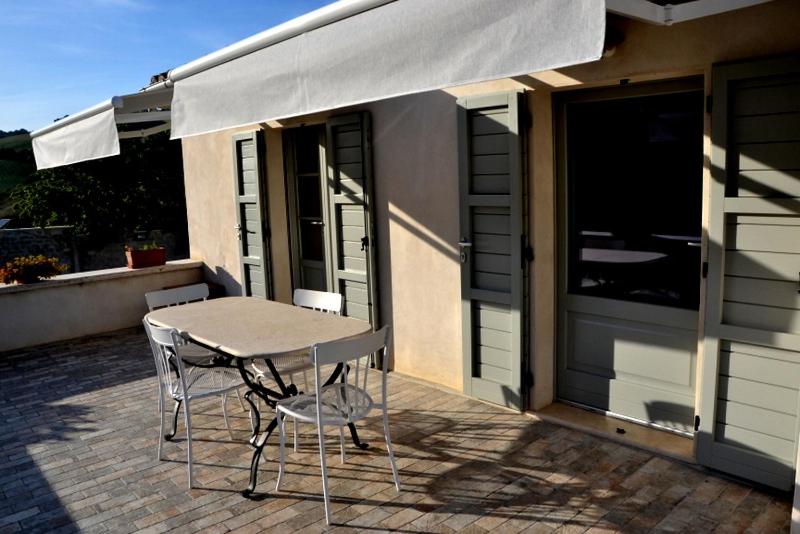 Two-Bedroom House photo 2