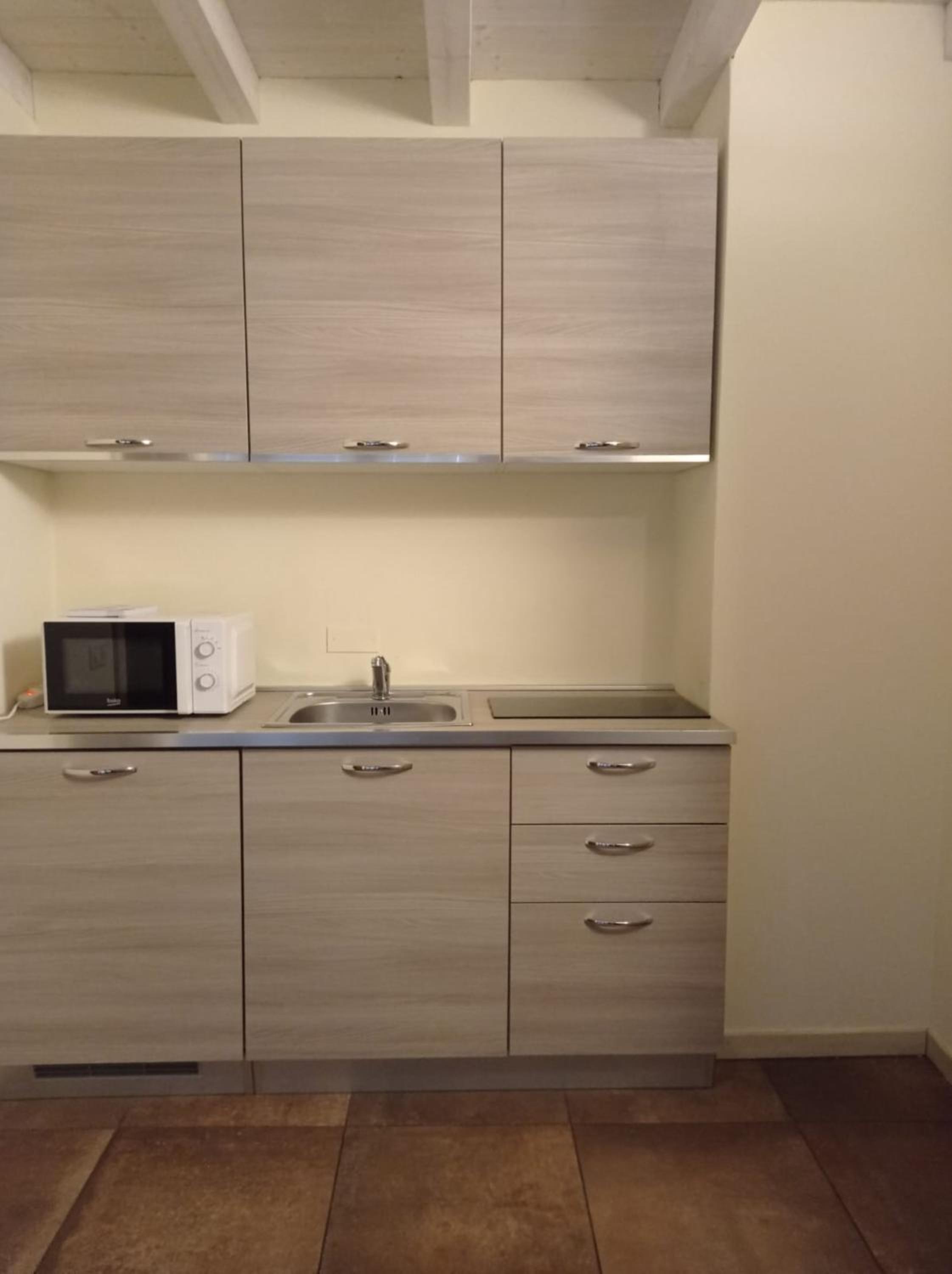 Quadruple Room with Private Bathroom photo 3