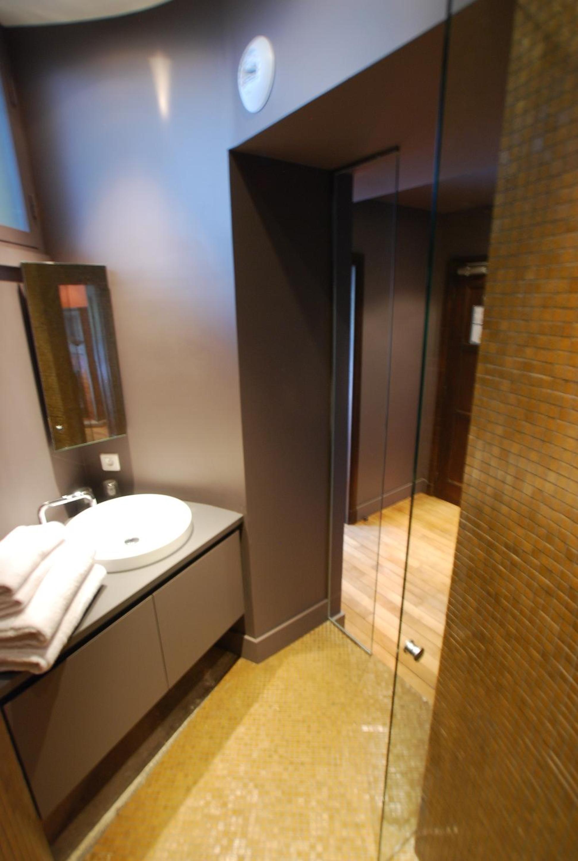 Standard Double or Twin Room - Photo 3