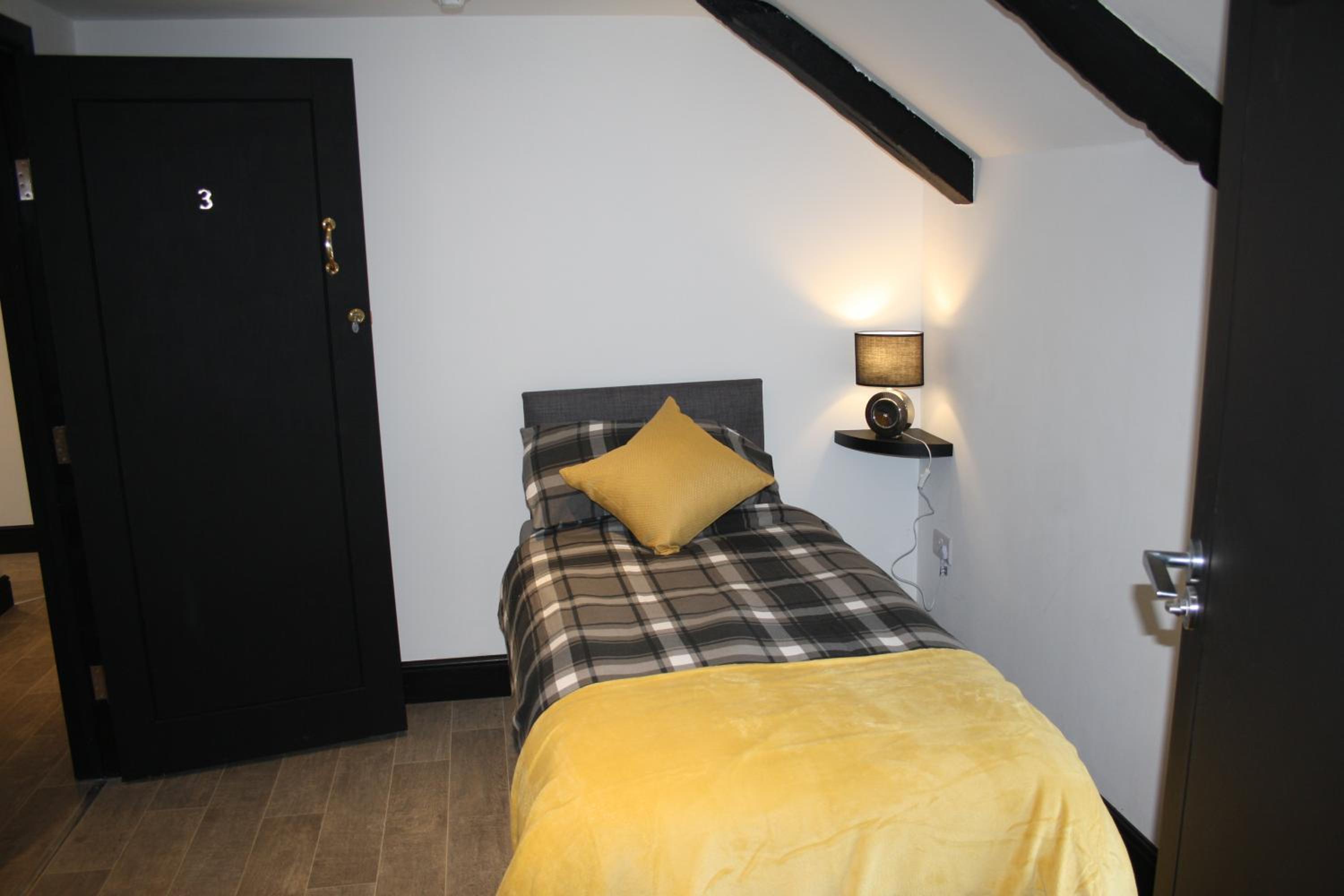 Single Room photo 2