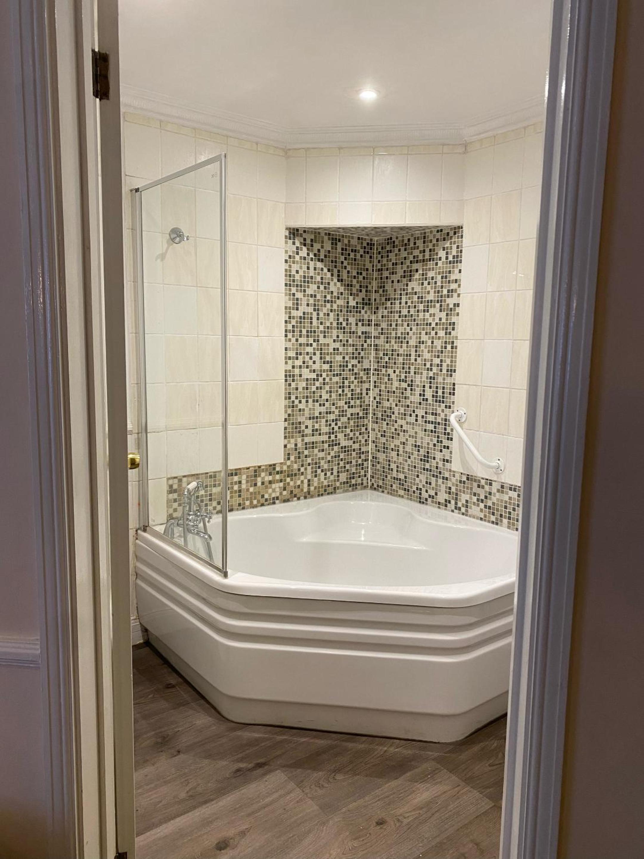 Quadruple Room - Photo 4