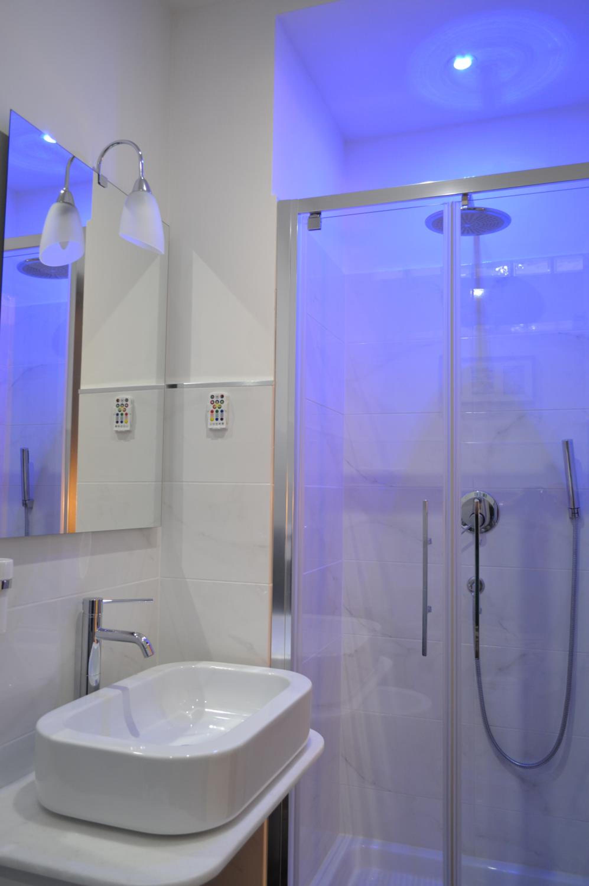 Superior King Room photo 2