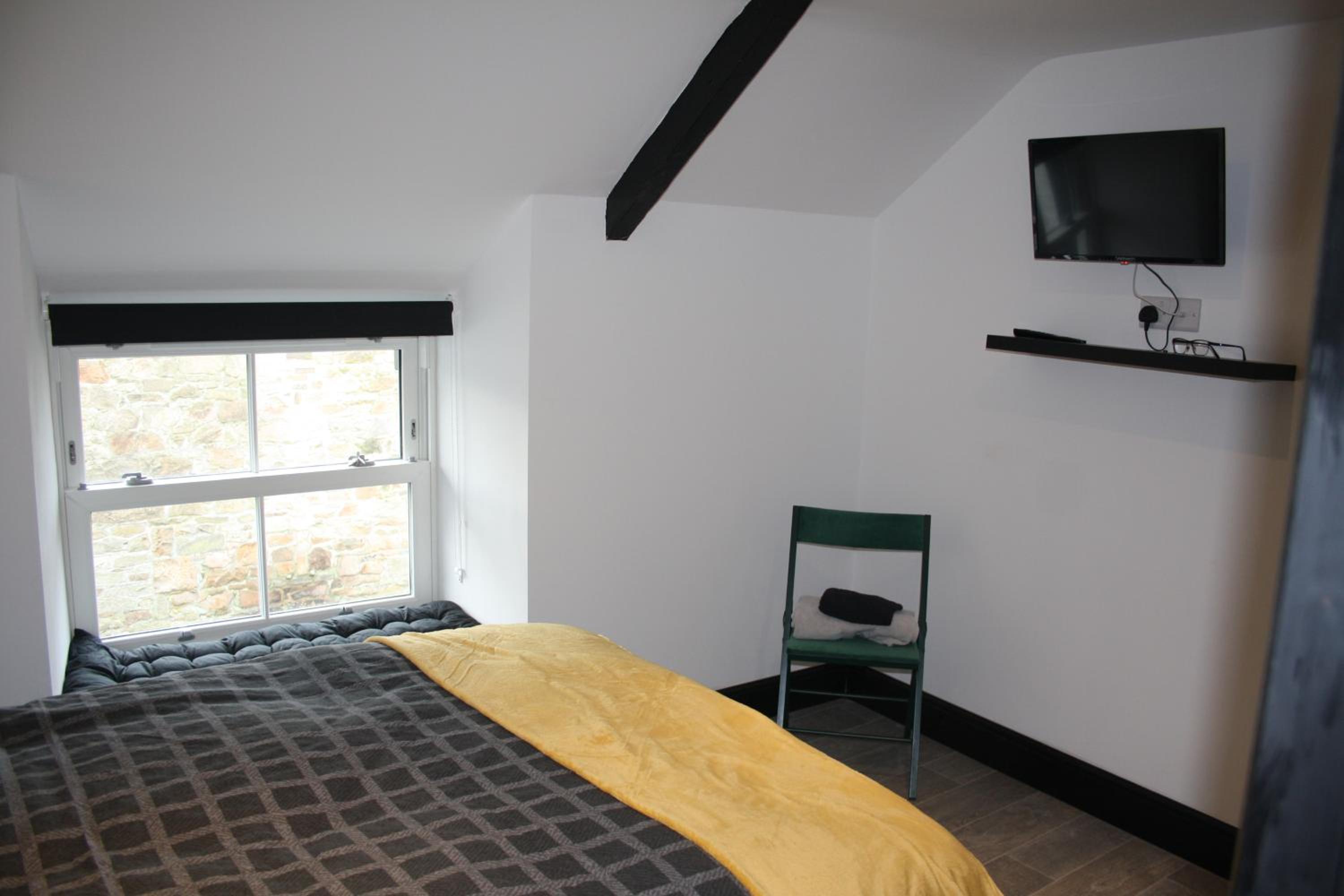 Double Room with Private Bathroom photo 2