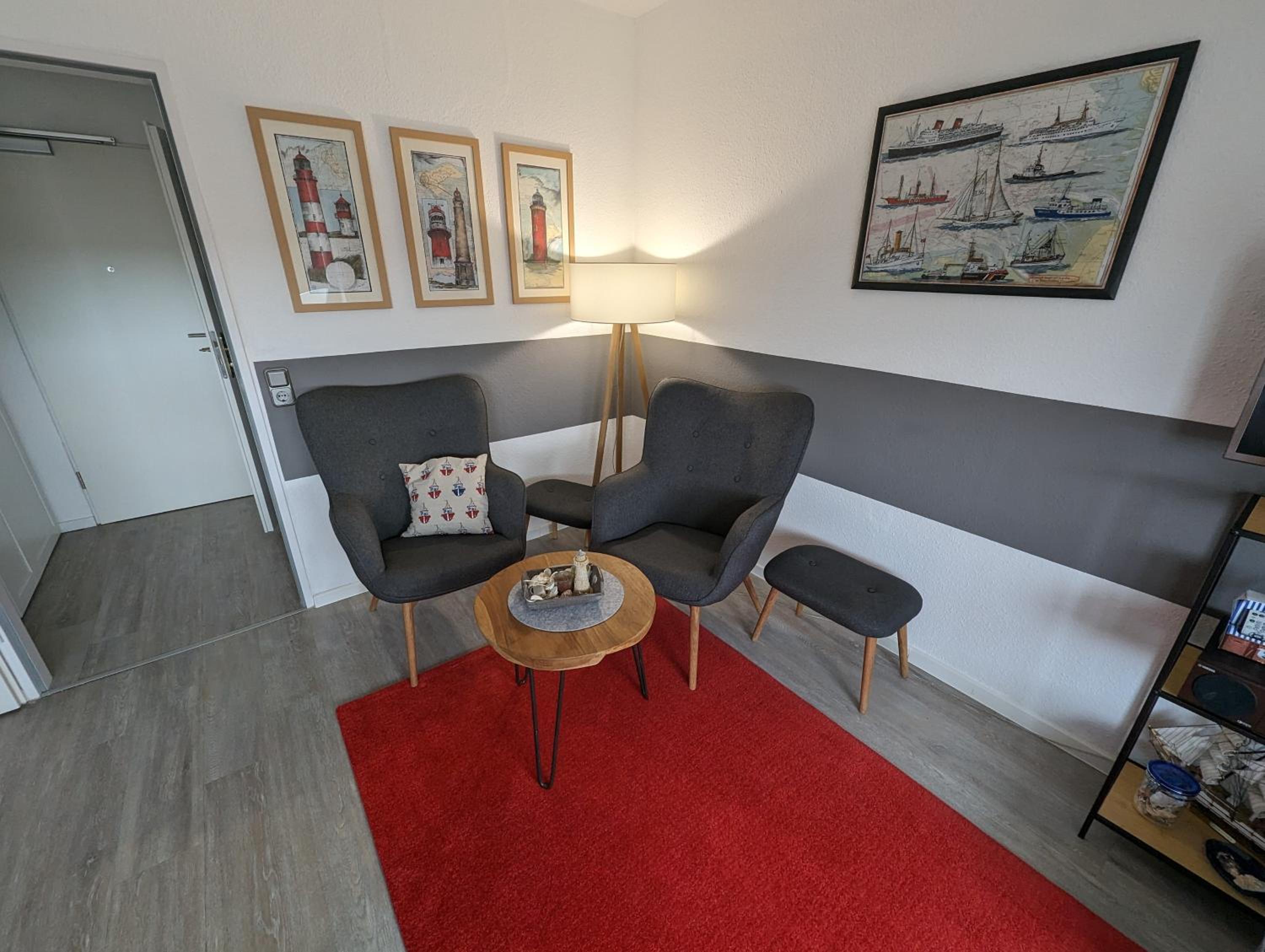 Apartment with Balcony photo 1
