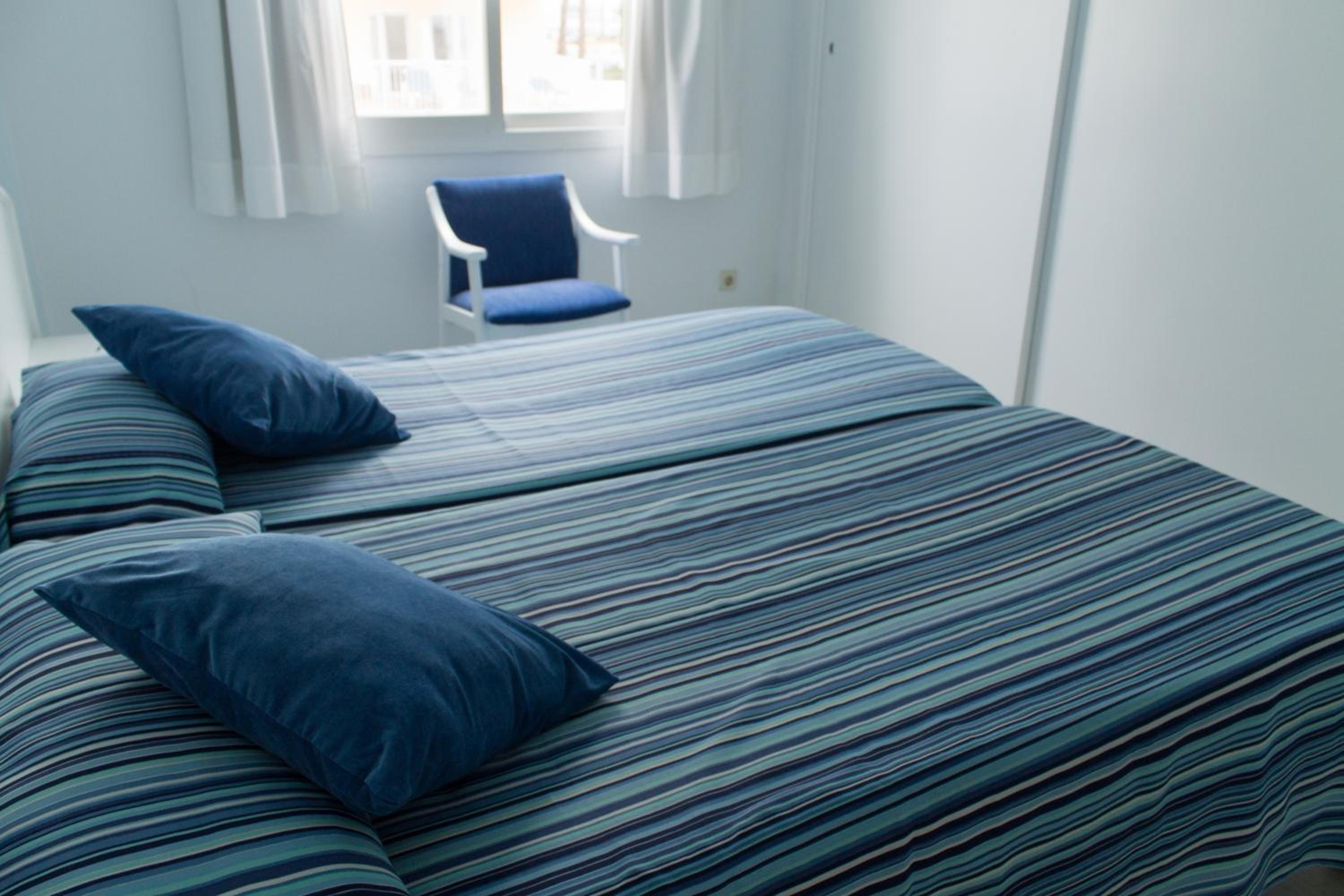 One-Bedroom Apartment - Photo 1