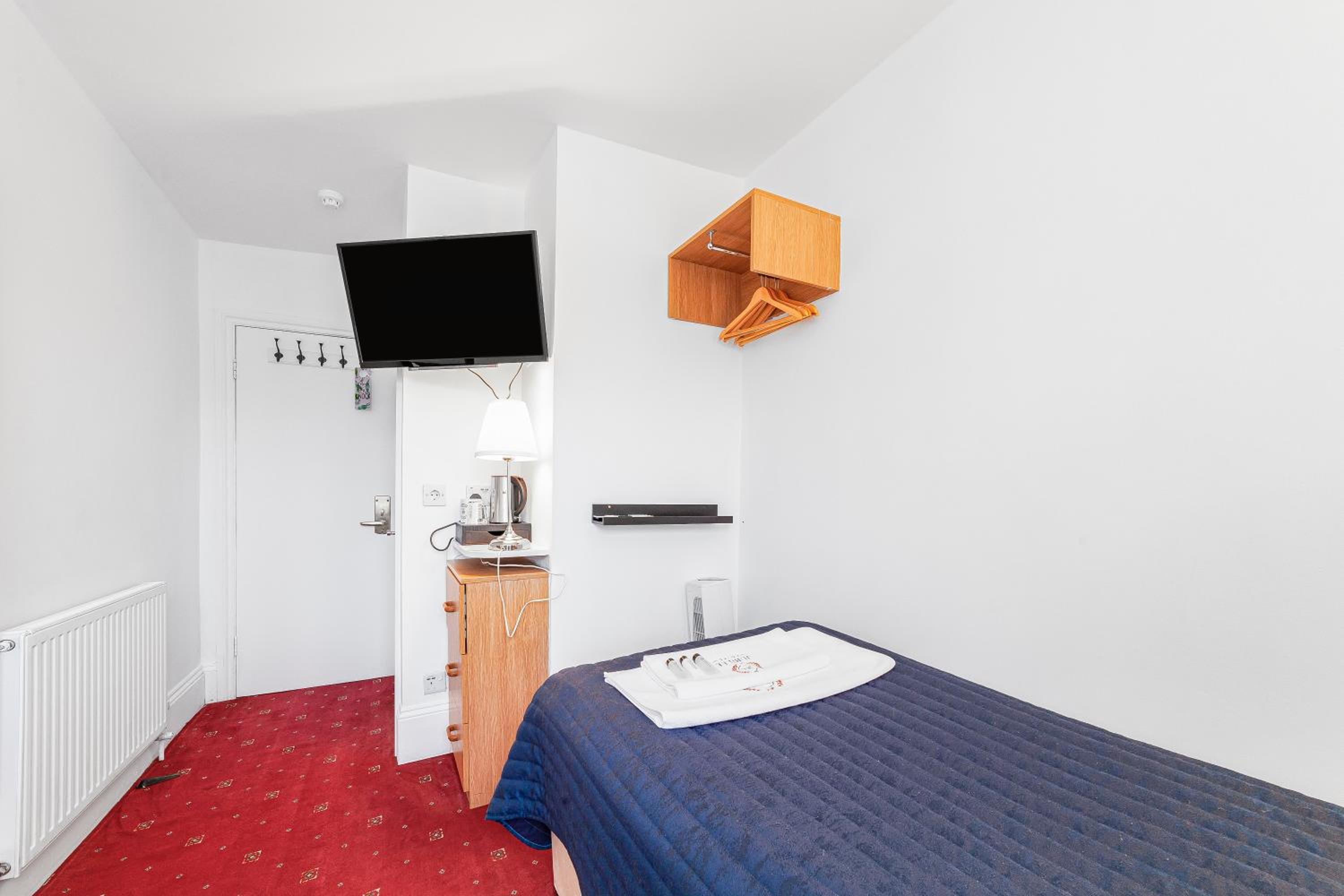 Single Room photo 2
