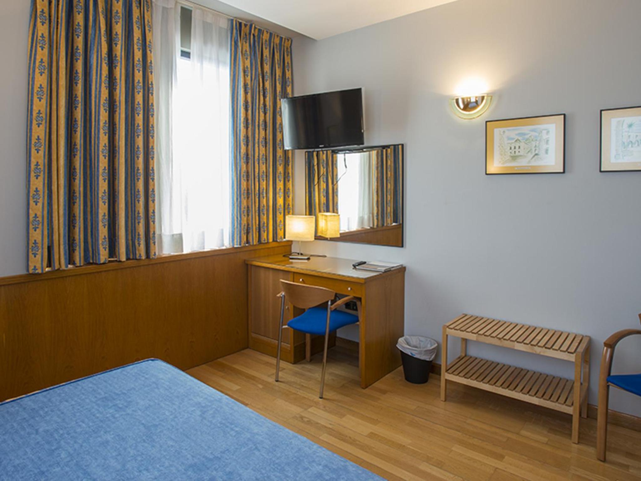 Single Room photo 2