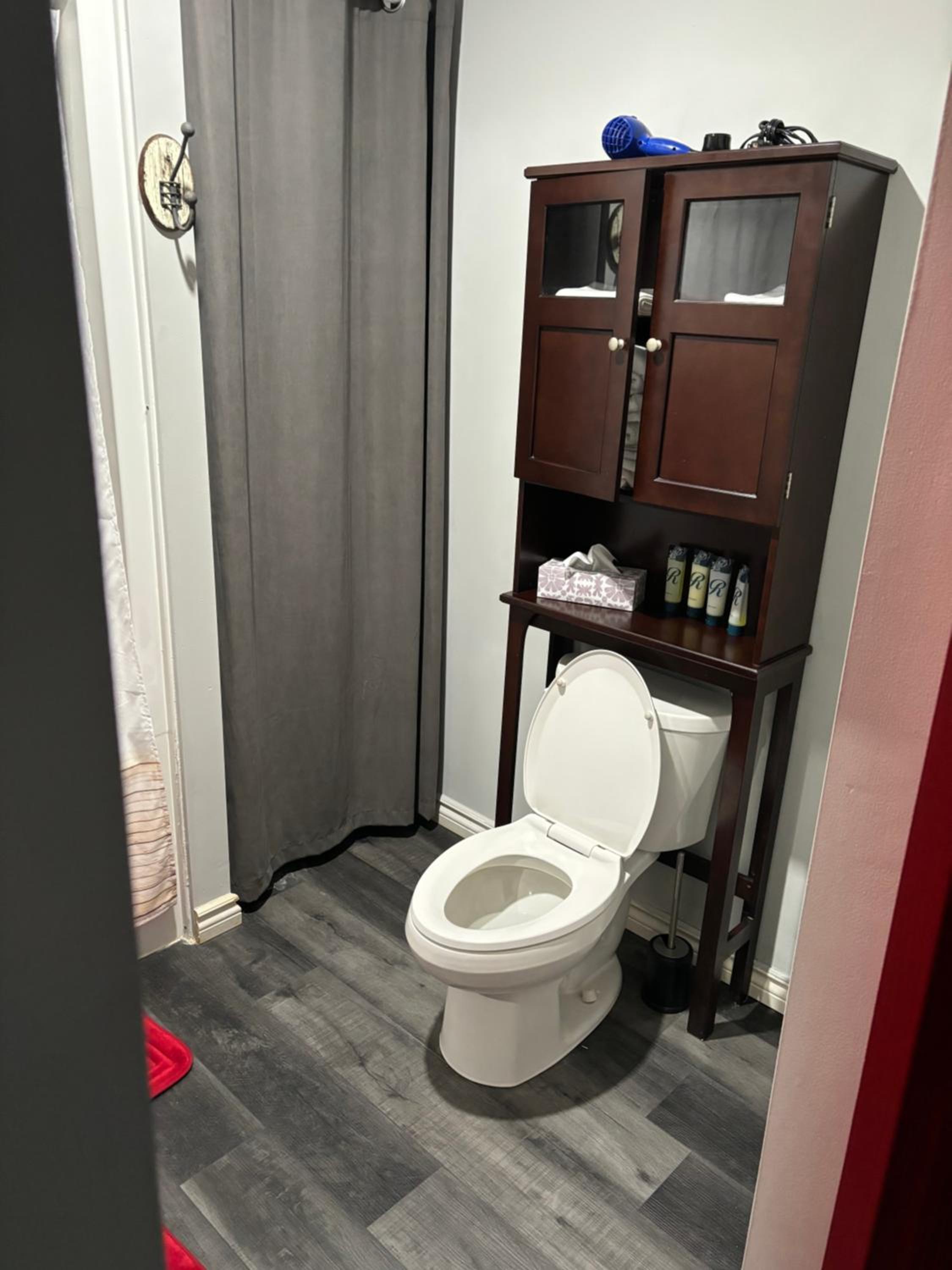 Red Door Retreat, Billede 3