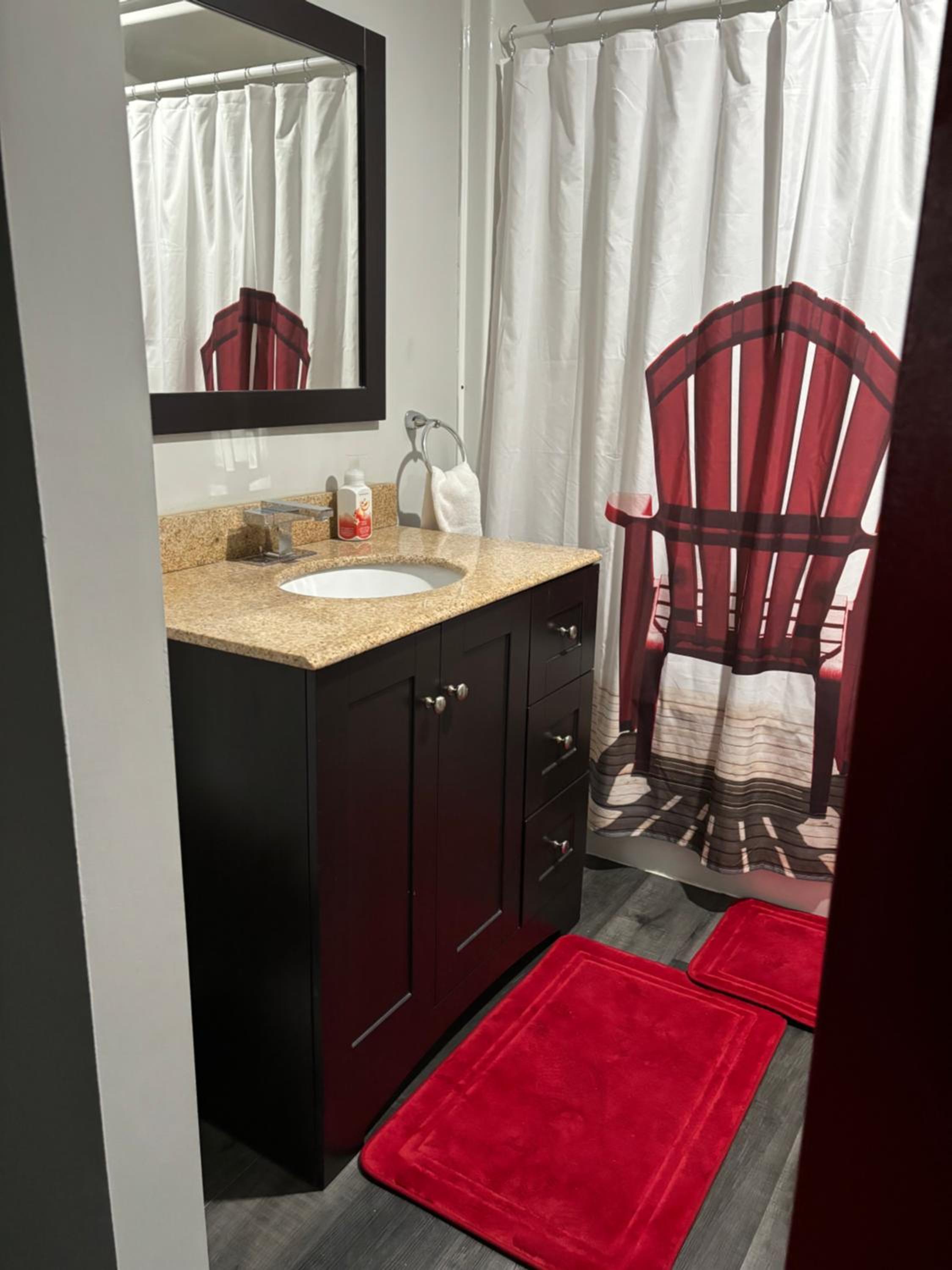 Red Door Retreat, Billede 6