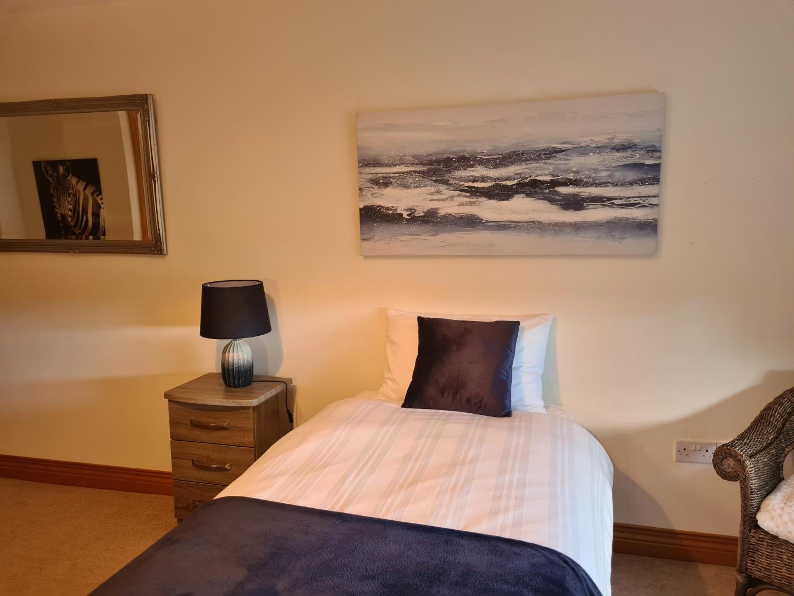 Single Room With Private Bathroom photo 1
