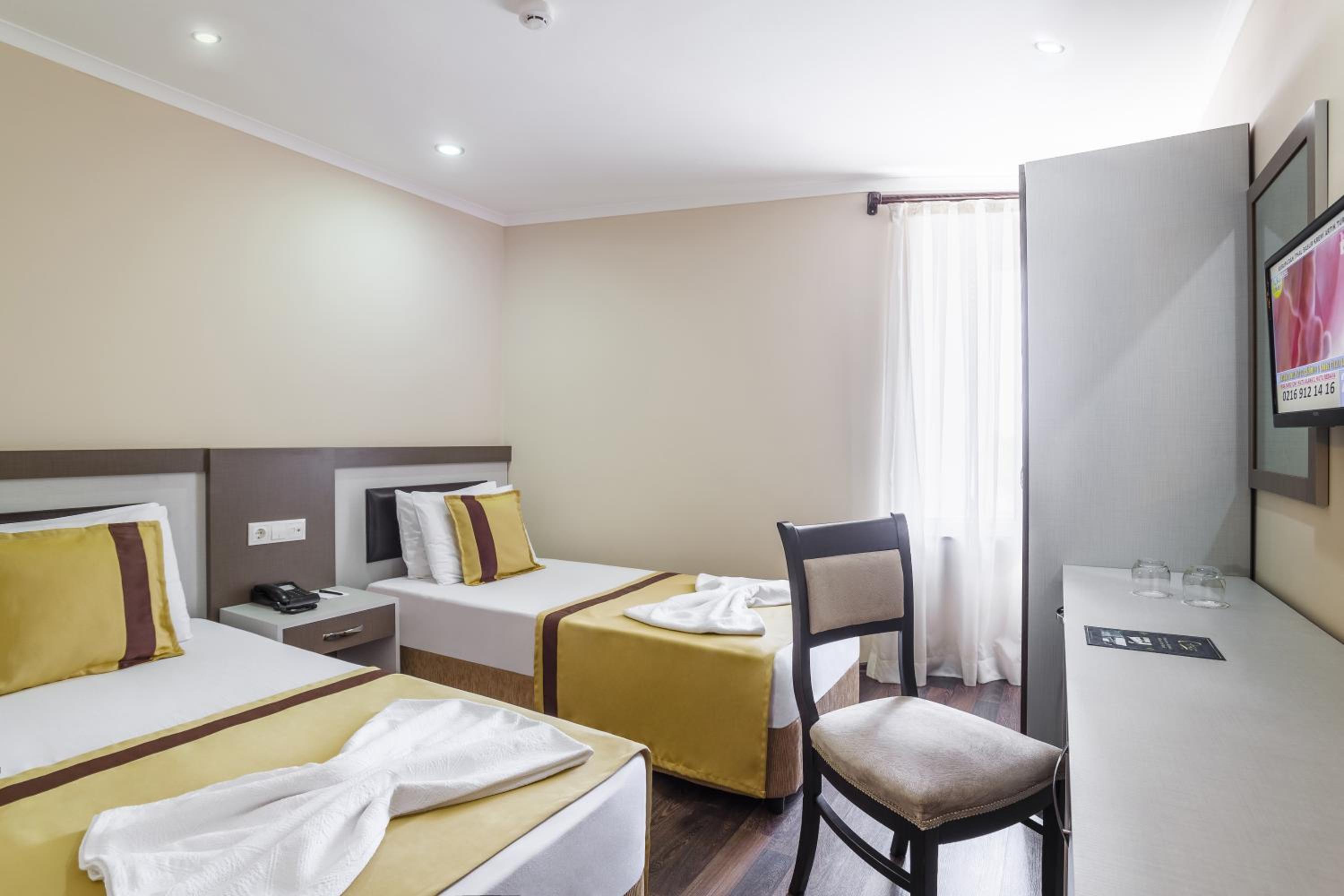 Deluxe Twin Room photo 1
