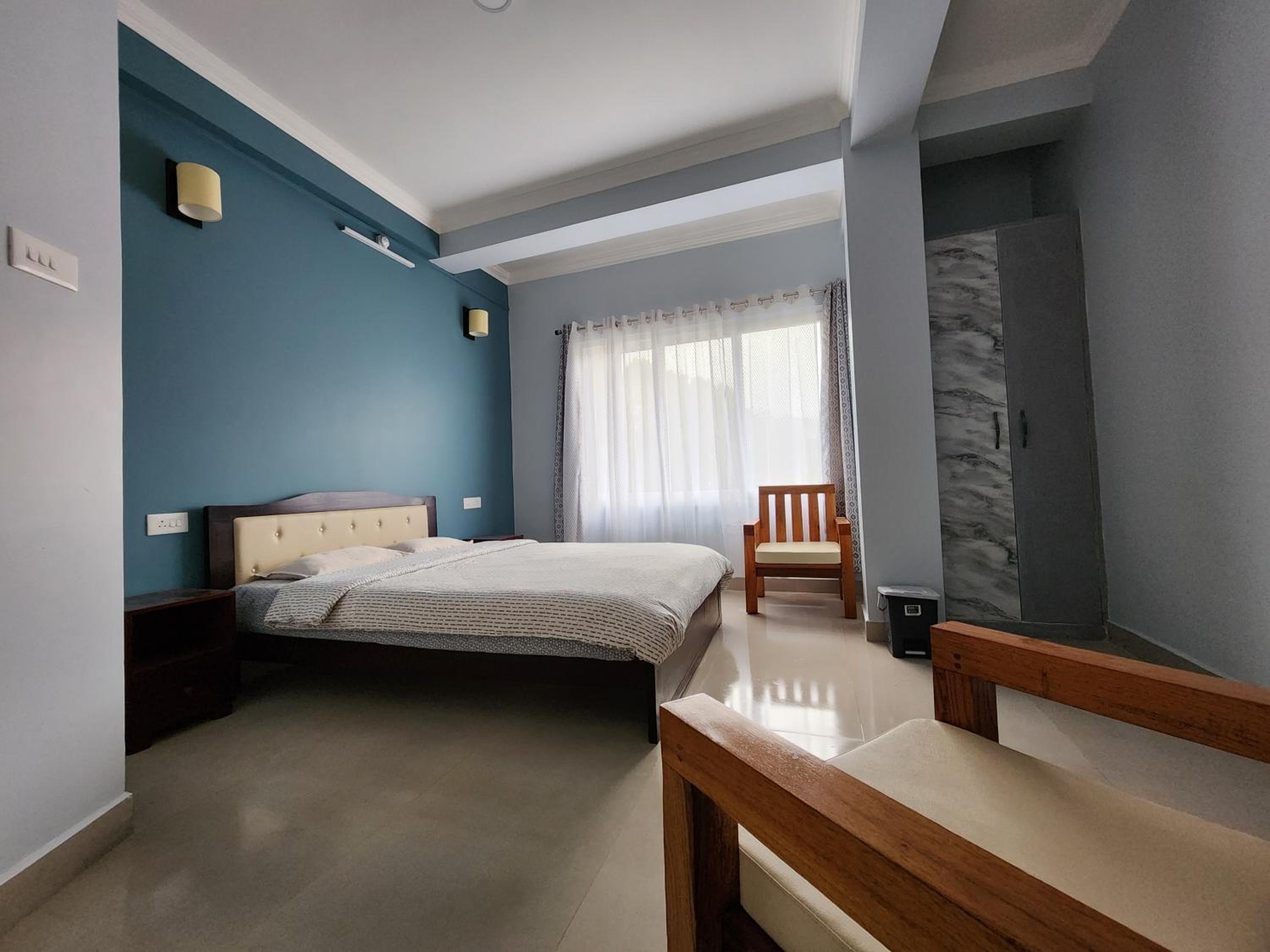 Deluxe Queen Room - Photo 2