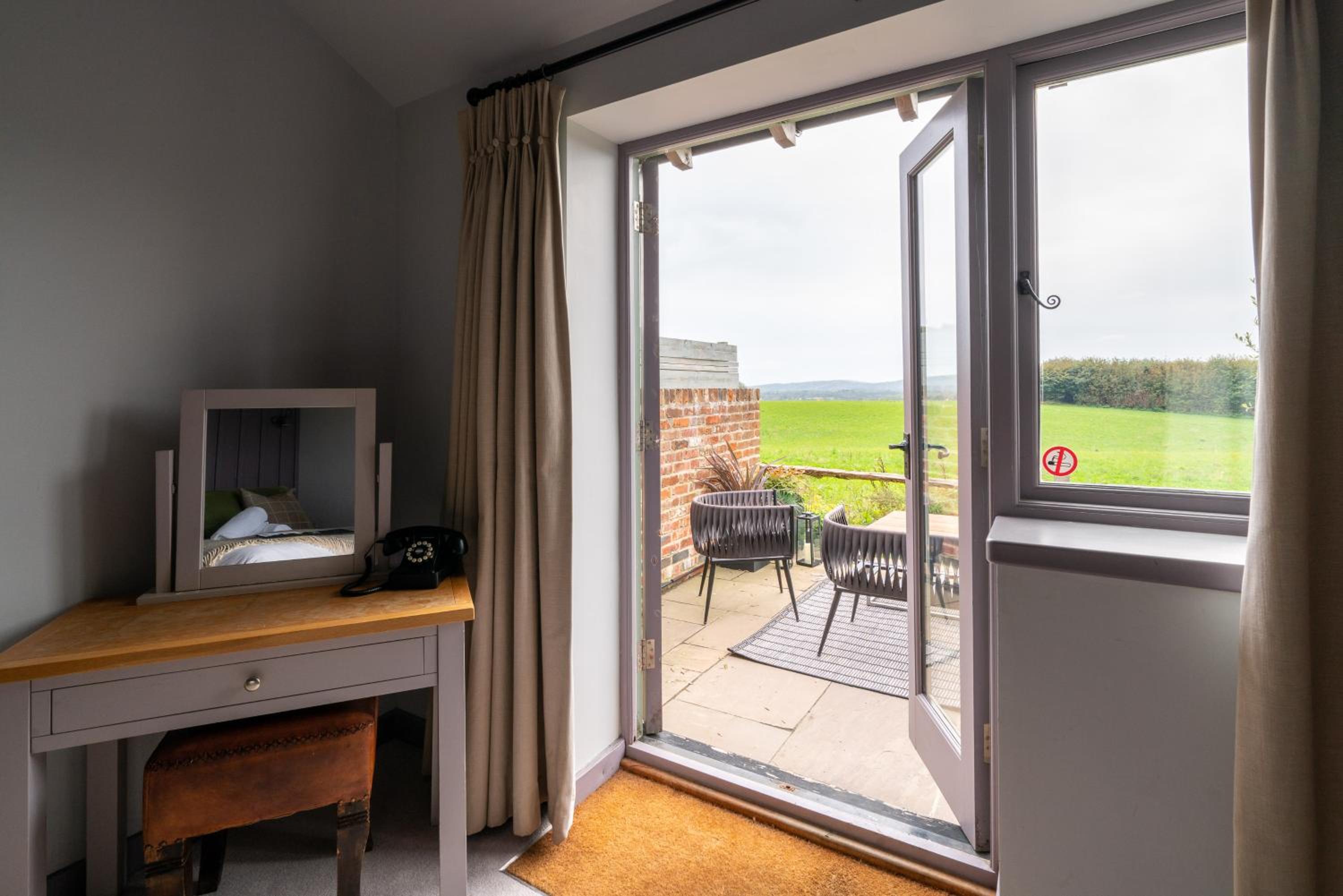 Deluxe Double Room photo 2