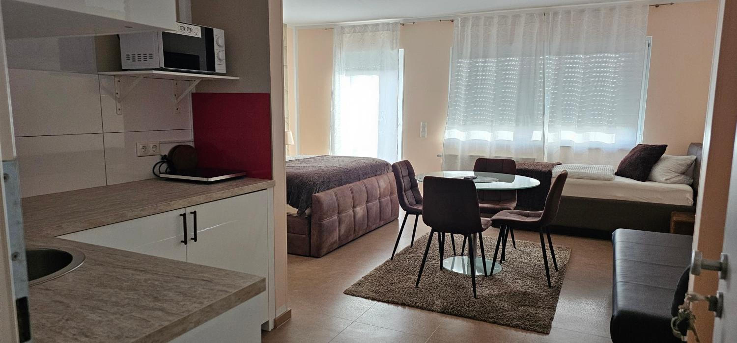 Apartment with Balcony photo 2