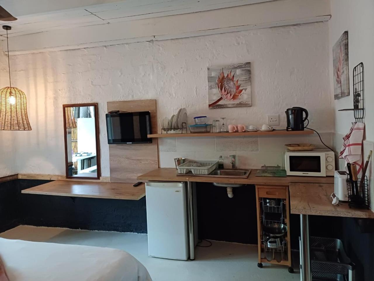 Standard Holiday Home - Photo 3