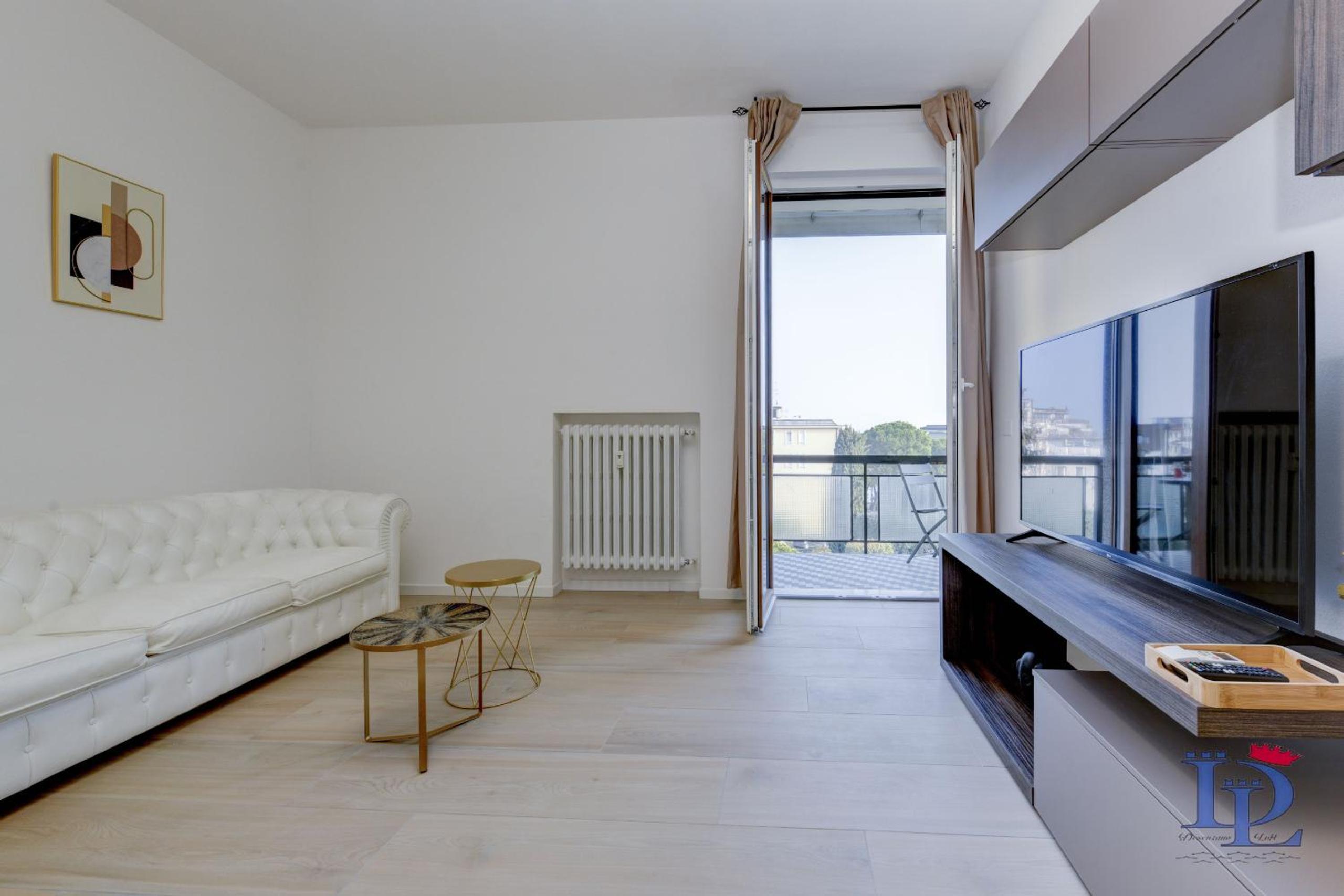 Apartment with Lake View photo 1