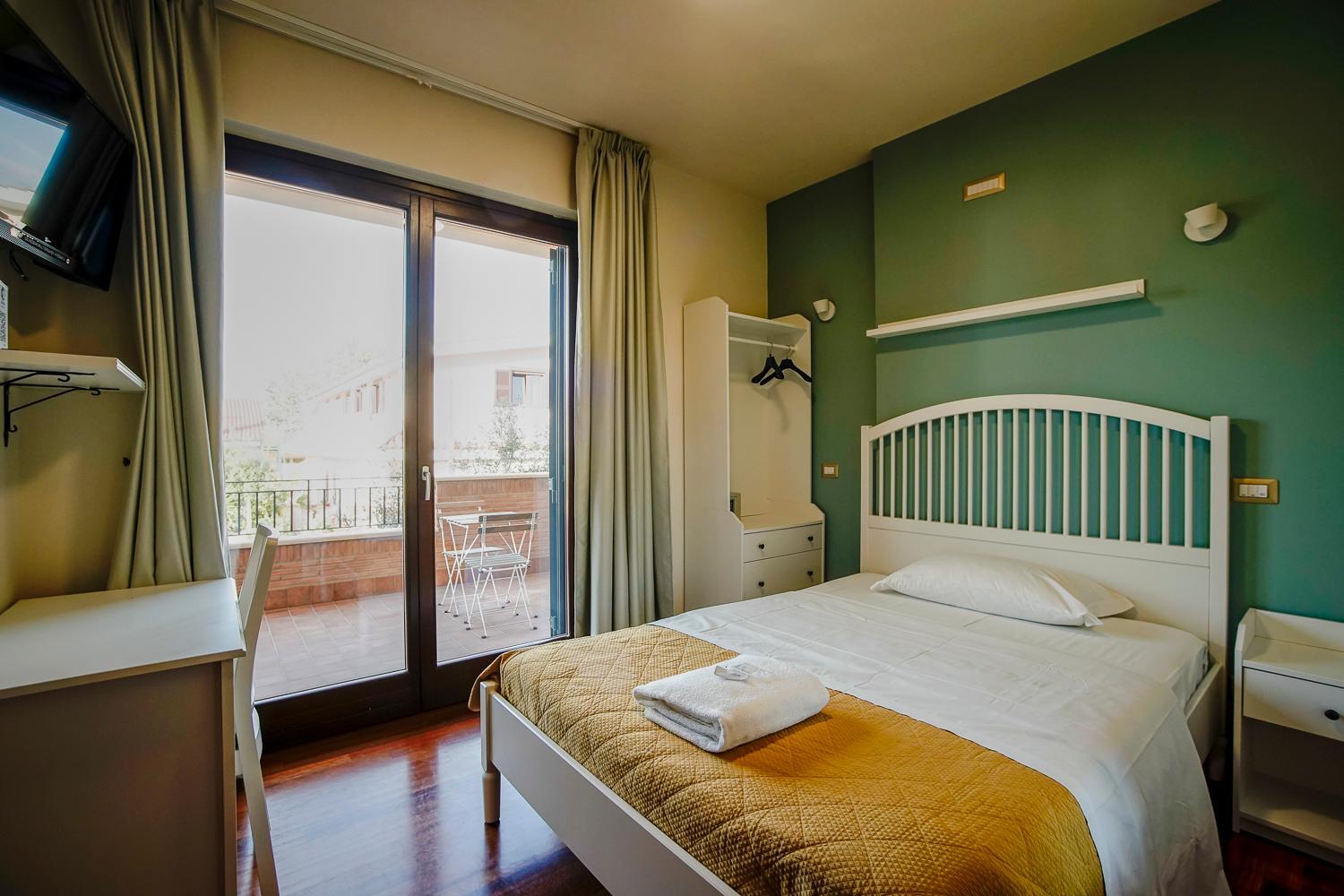 Single Room photo 3