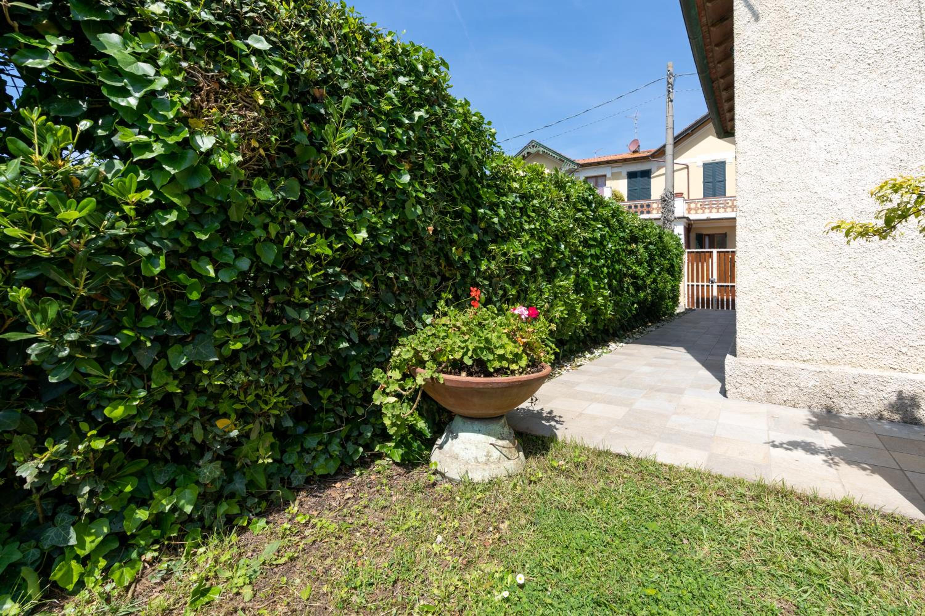 One-Bedroom House photo 2