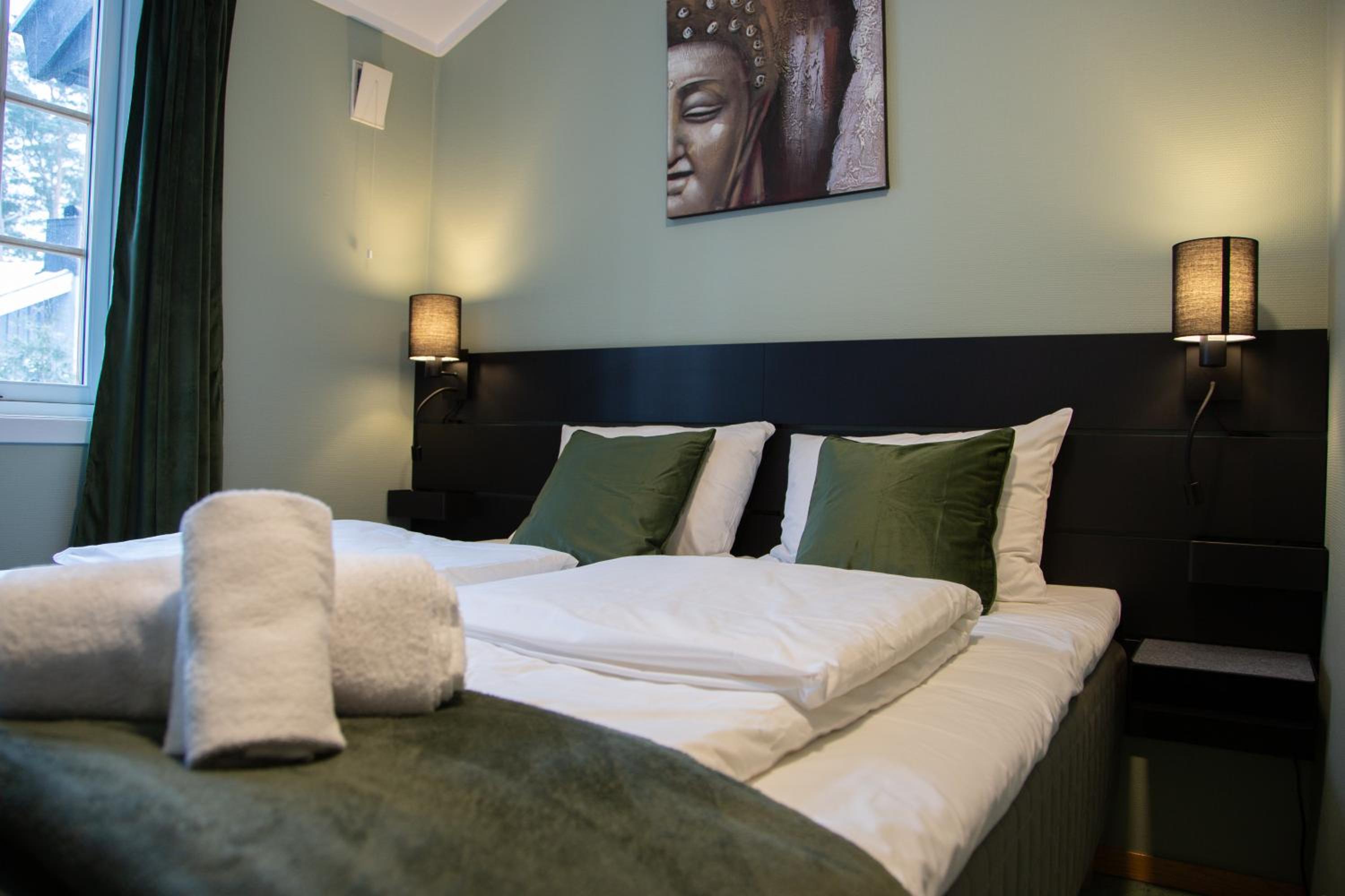 Double Room with Private Bathroom - Photo 1