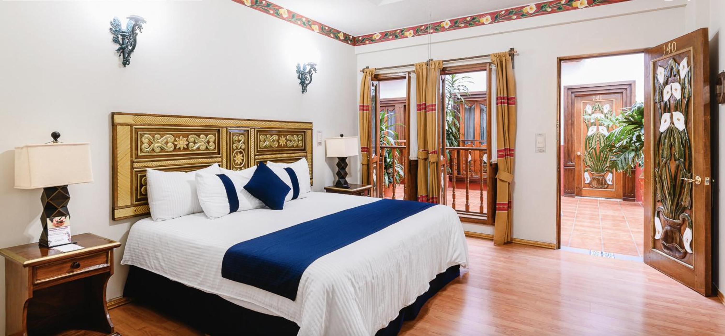 Deluxe King Room photo 1