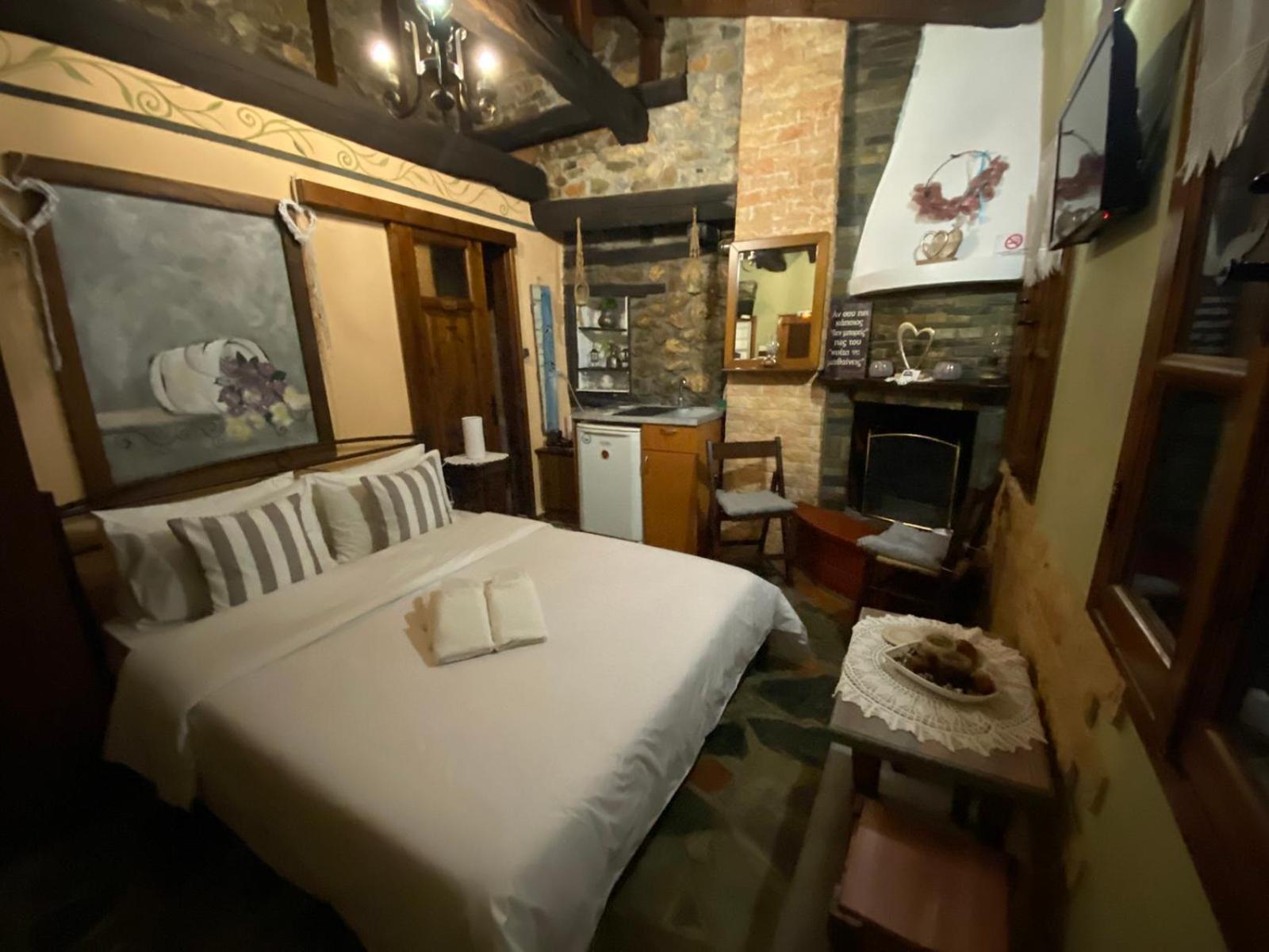 Double Room with Sea View and Fireplace - Photo 9
