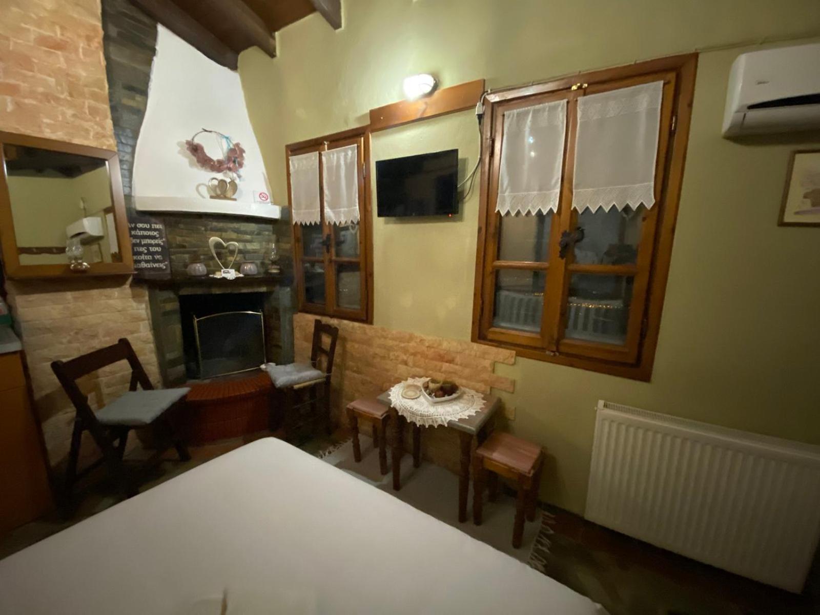 Double Room with Sea View and Fireplace - Photo 10