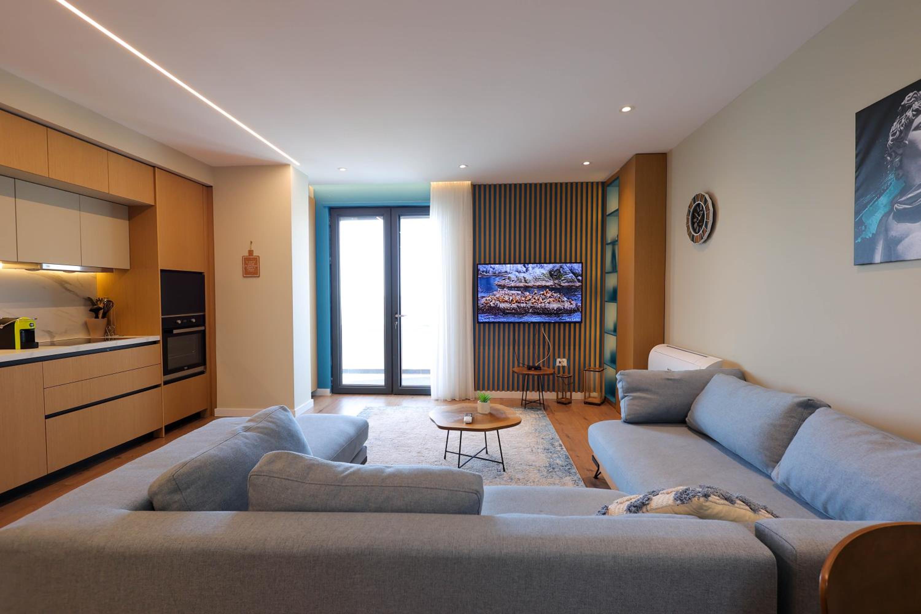 Deluxe Suite with Sea View