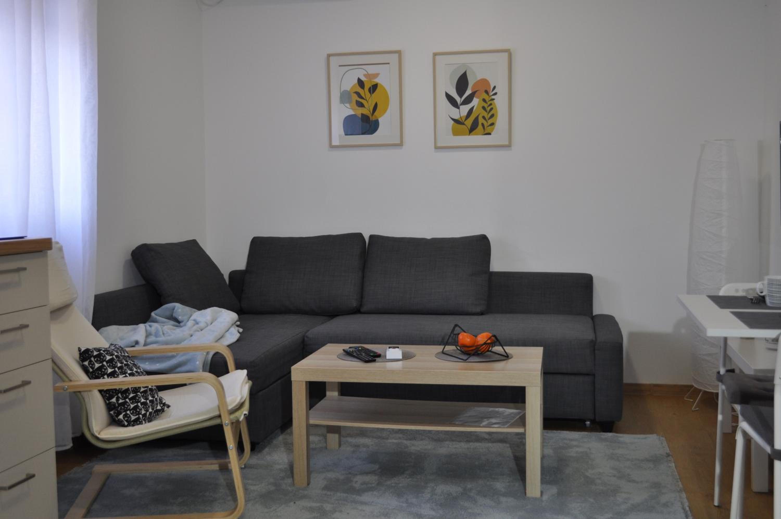 One-Bedroom Apartment