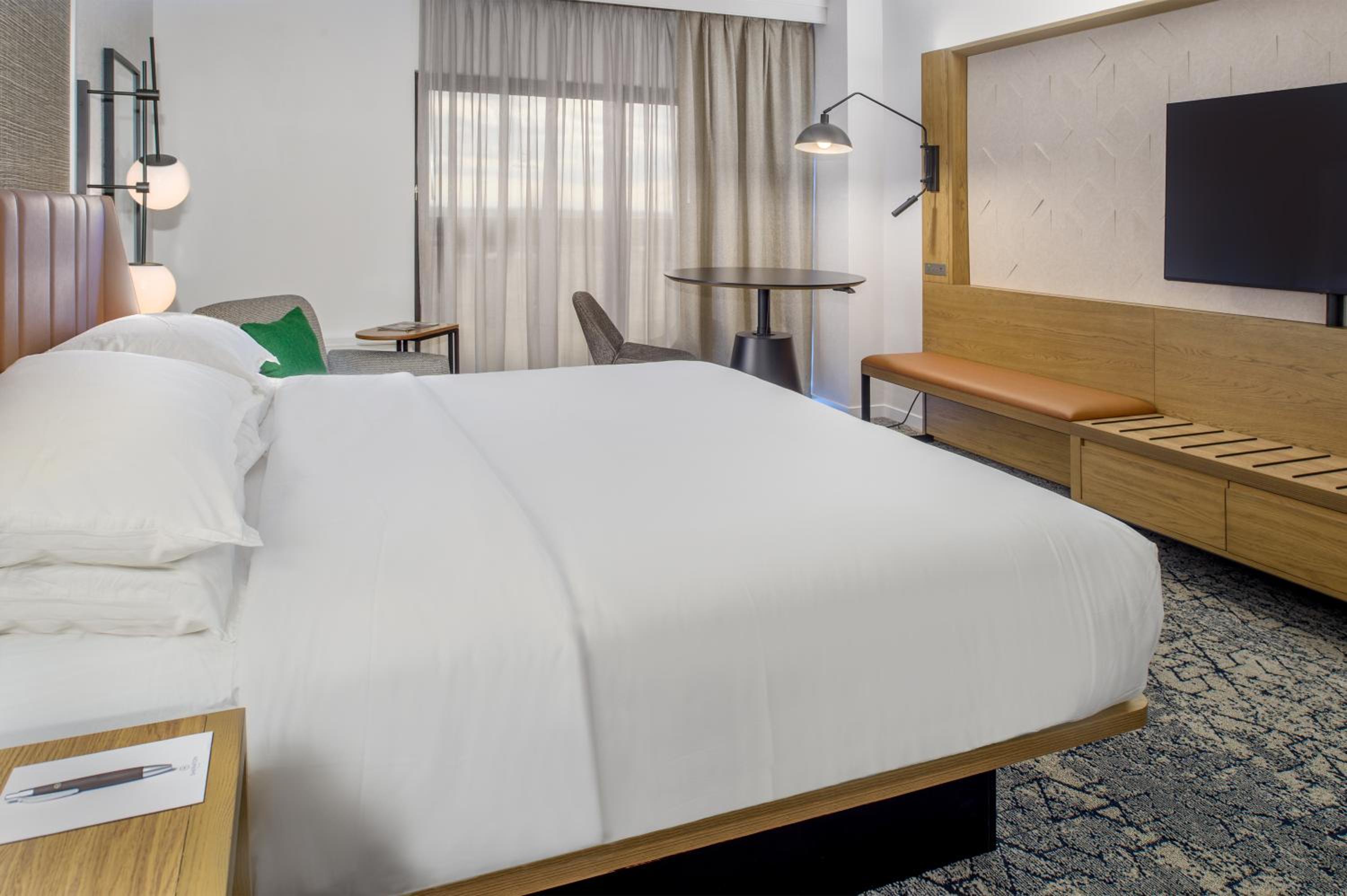 Club level, Guest room, 1 King - Photo 4