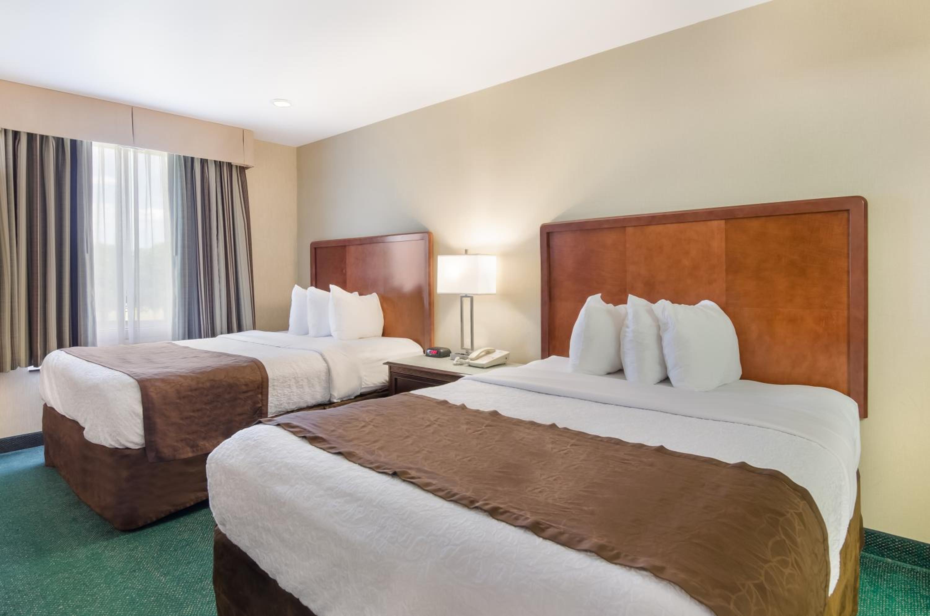 Queen Suite with Two Queen Beds - Accessible/Non-Smoking - Photo 1